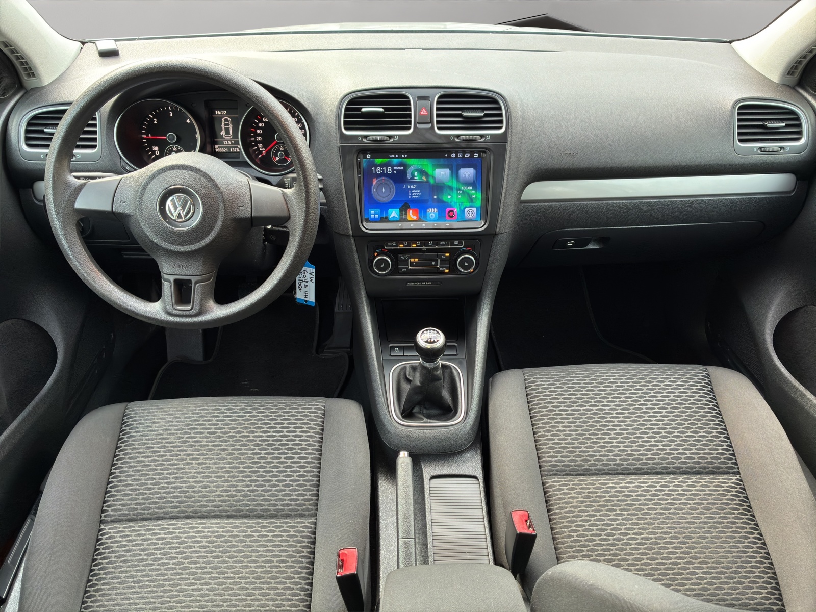 VW Golf 2.0 TDI Comfortline 4Motion-image-8