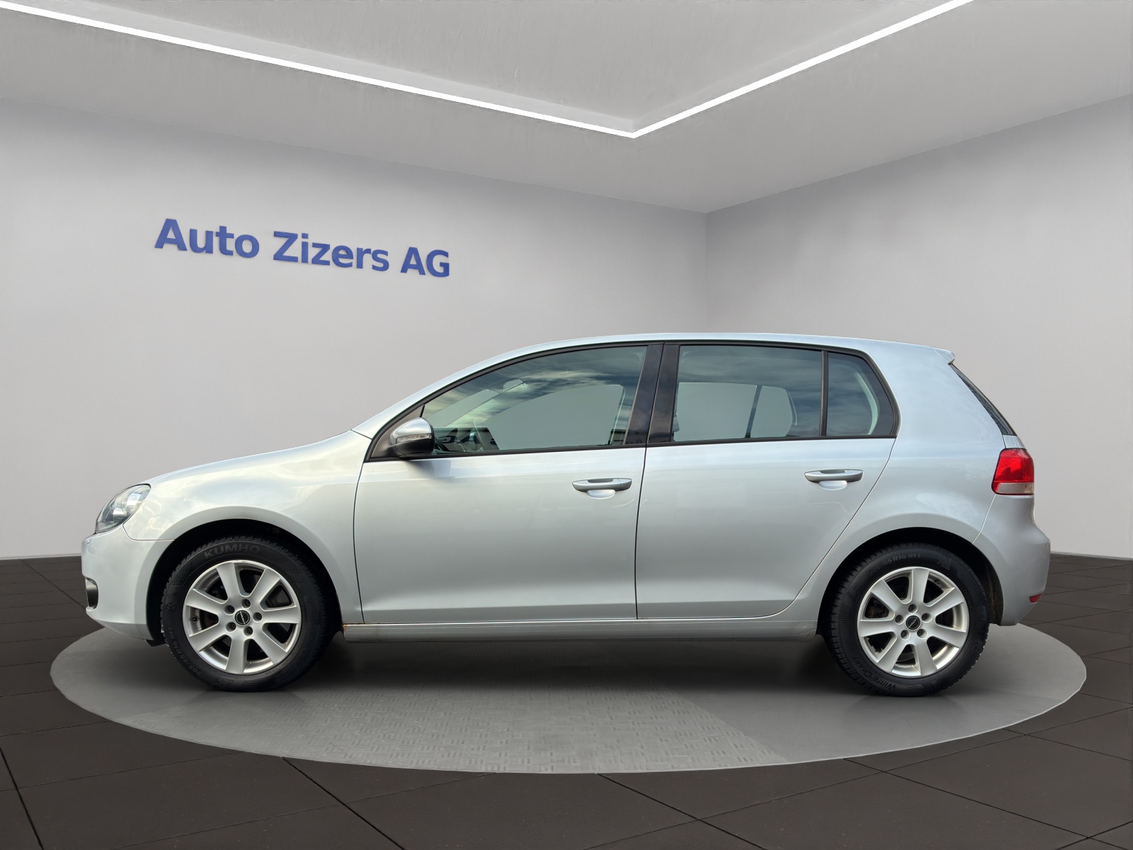 VW Golf 2.0 TDI Comfortline 4Motion-image-2