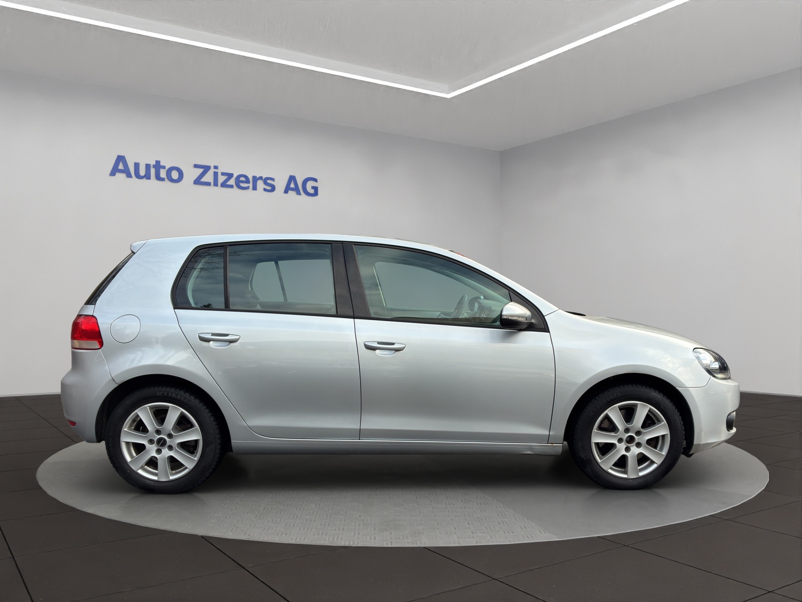 VW Golf 2.0 TDI Comfortline 4Motion-image-6