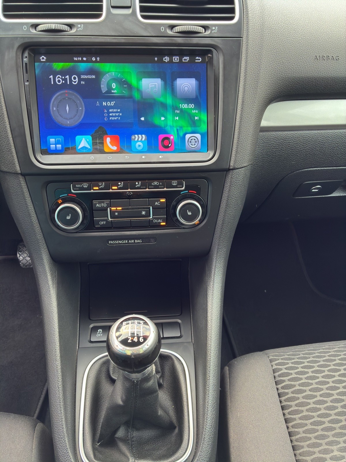 VW Golf 2.0 TDI Comfortline 4Motion-image-10