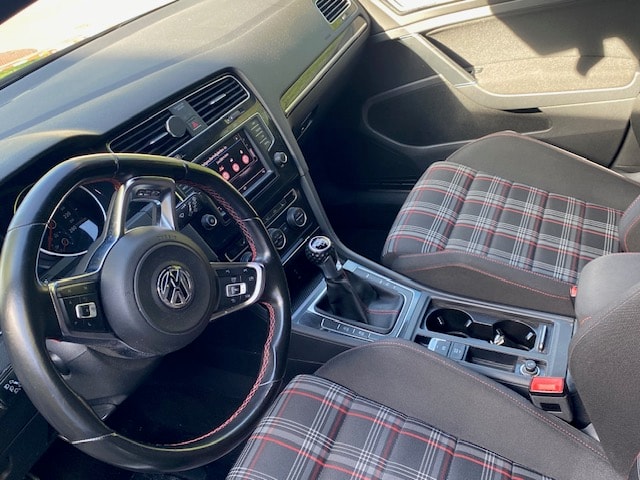 VW Golf 2.0 TSI GTI-image-3