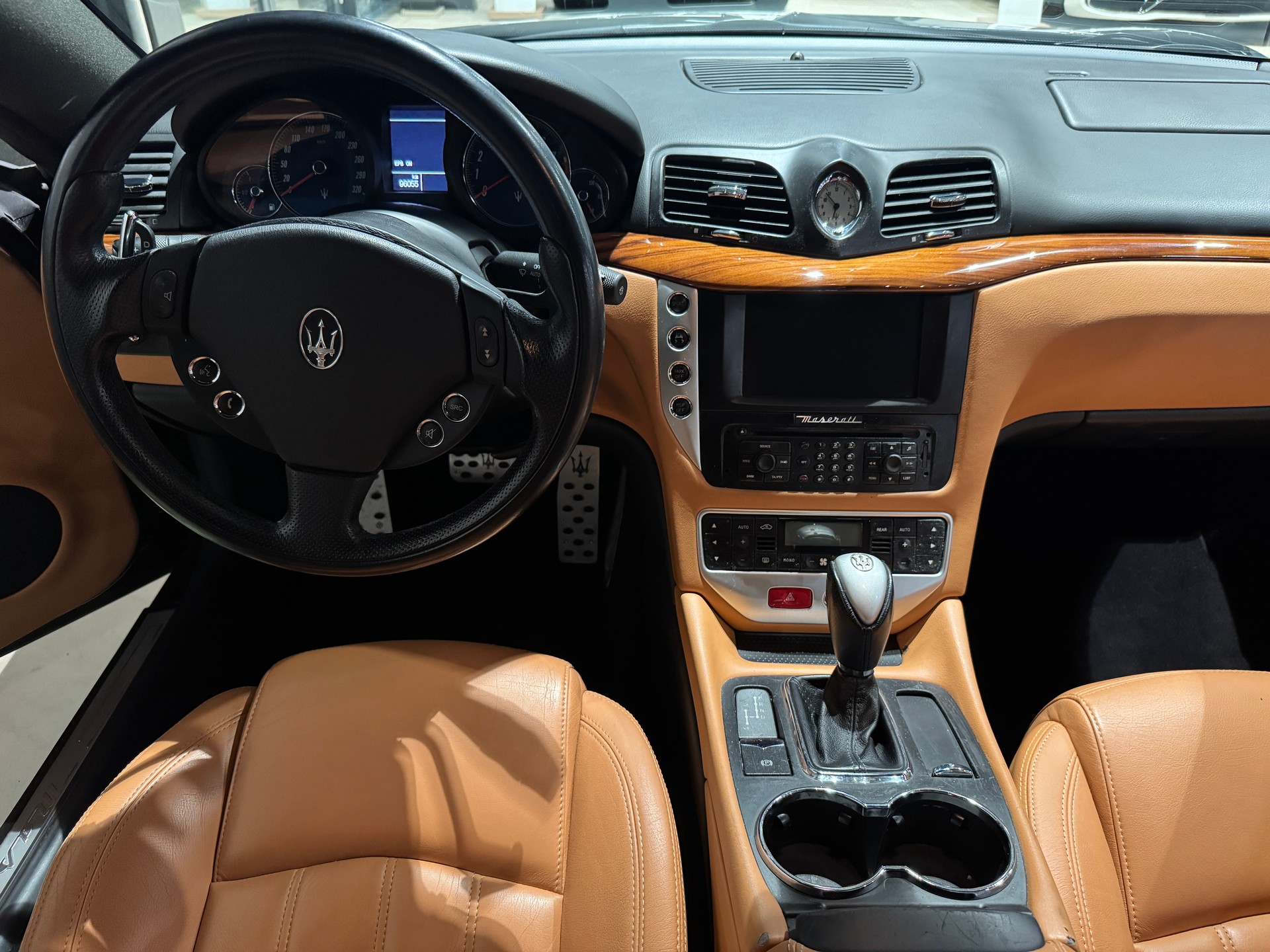 MASERATI GranTurismo Automatica-image-10