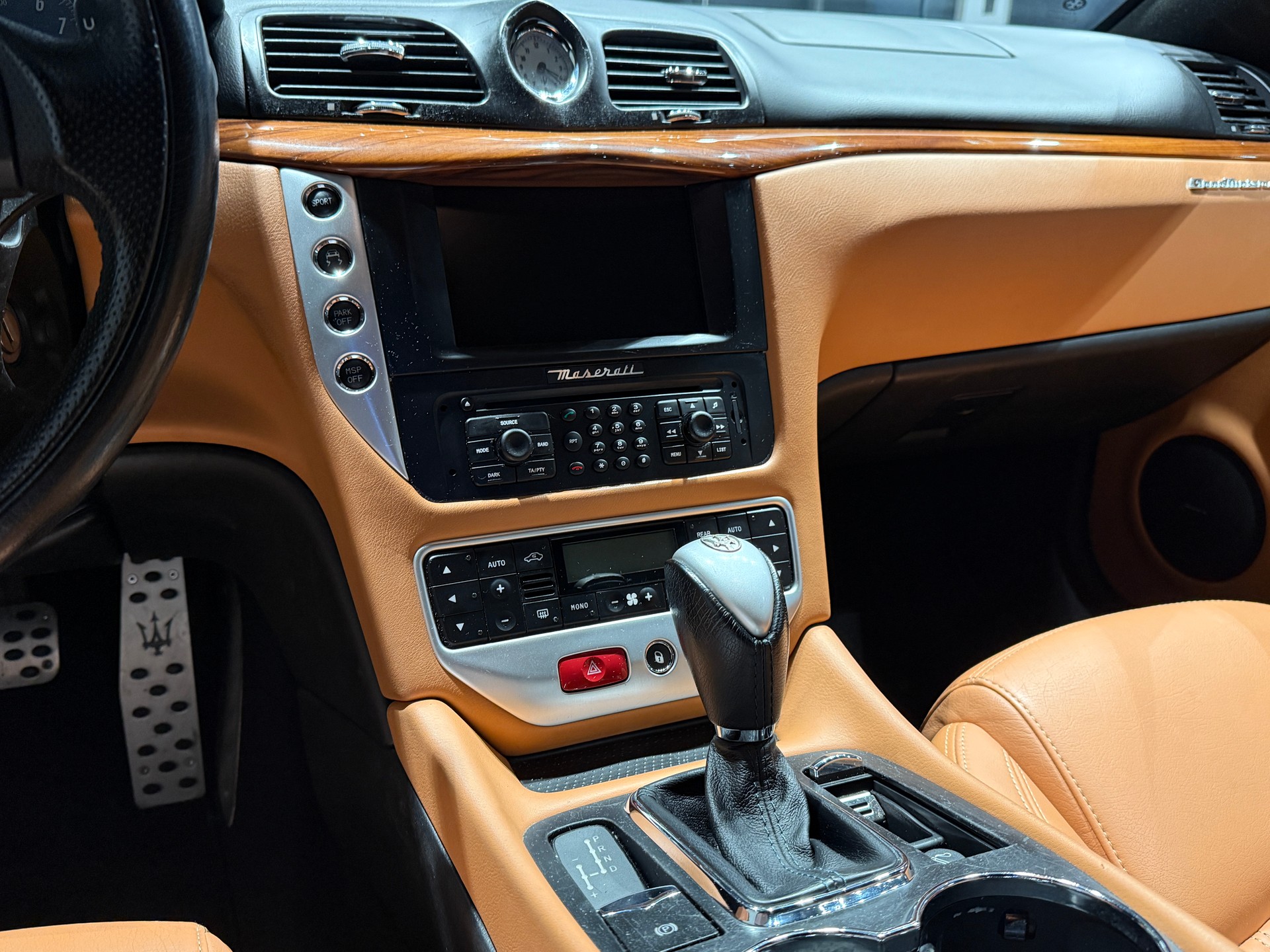 MASERATI GranTurismo Automatica-image-11