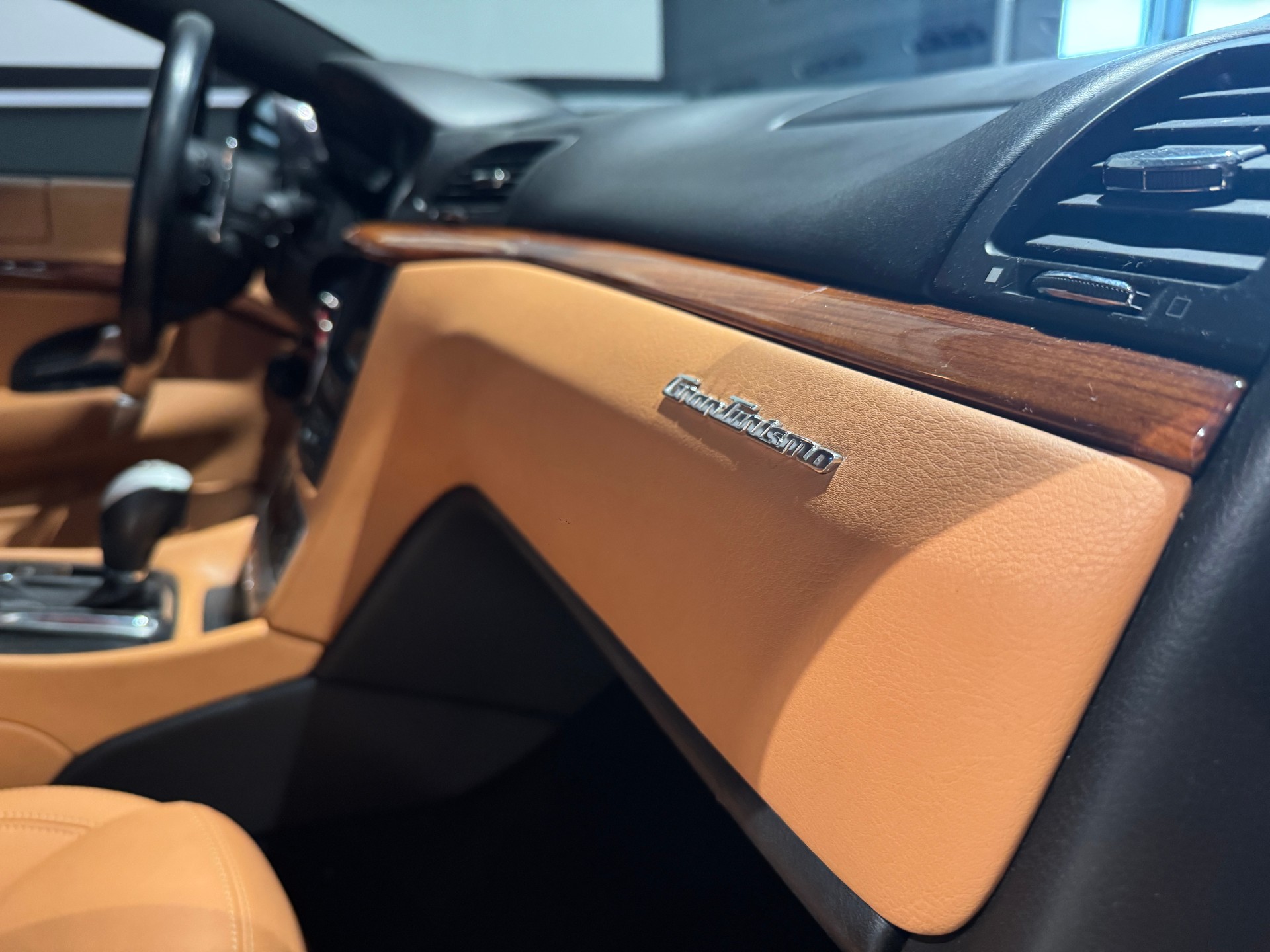 MASERATI GranTurismo Automatica-image-12