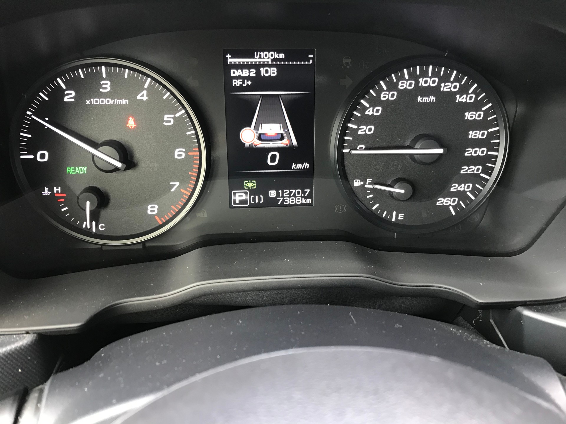 SUBARU Forester 2.0i e-Boxer Swiss Plus Lineartronic-image-12