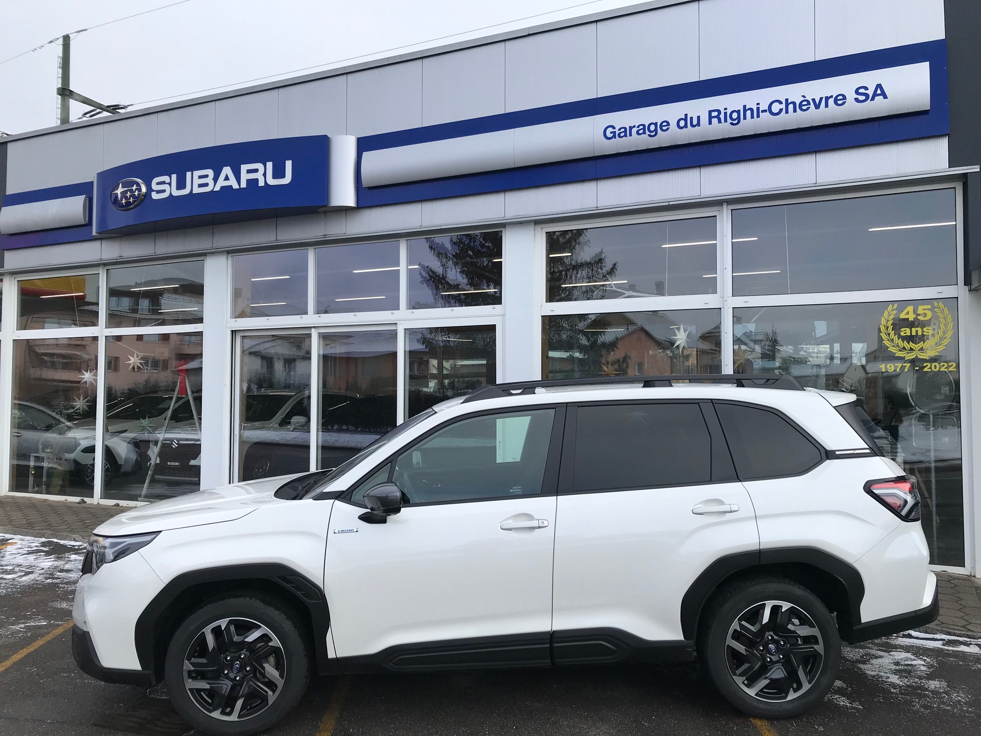 SUBARU Forester 2.0i e-Boxer Swiss Plus Lineartronic-image-0