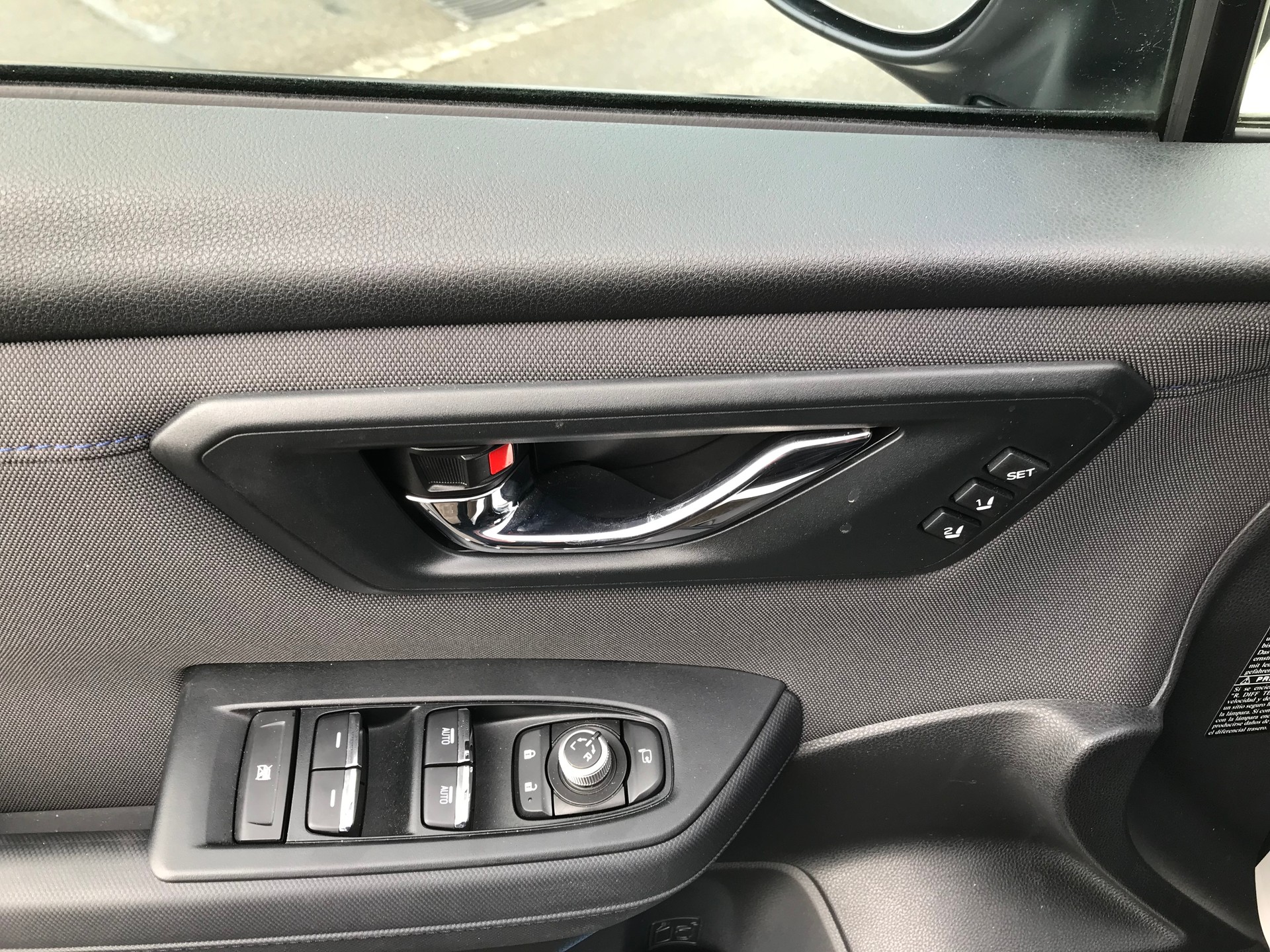 SUBARU Forester 2.0i e-Boxer Swiss Plus Lineartronic-image-7