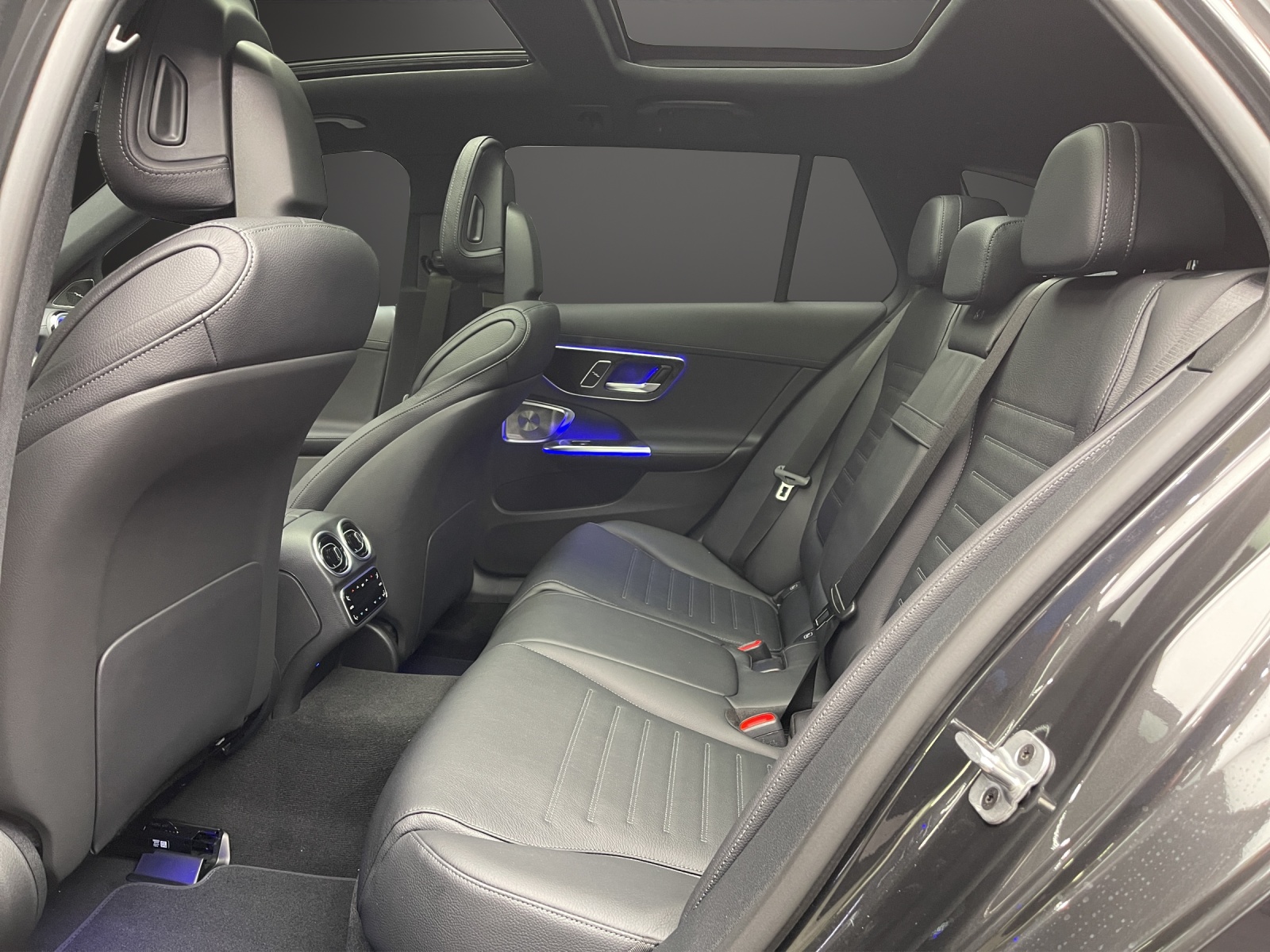 MERCEDES-BENZ C 300 T 4 Matic-image-9