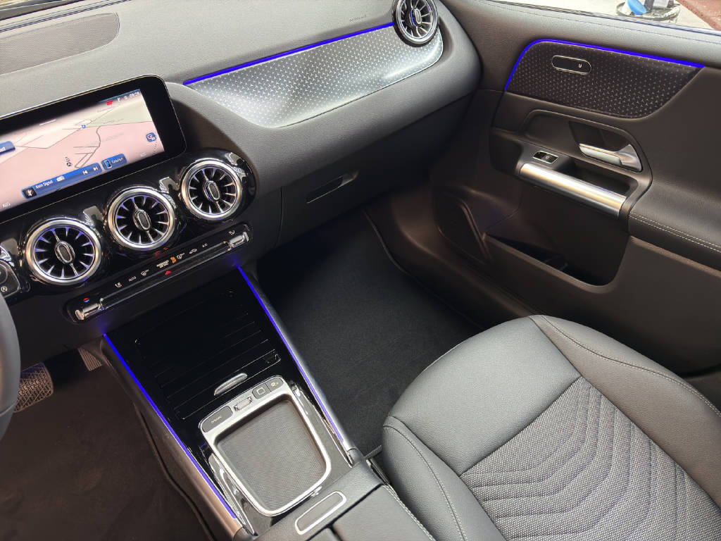 MERCEDES-BENZ B 200 Progressive-image-11