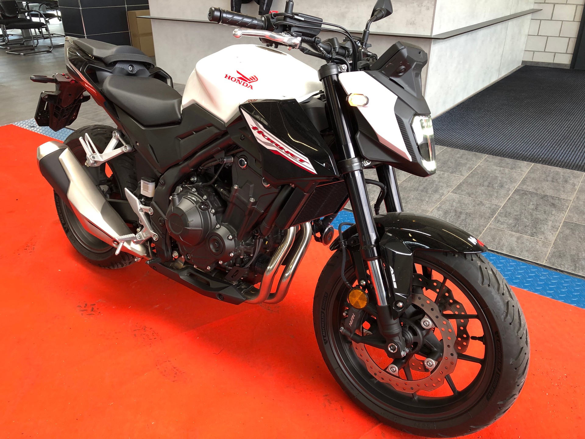 HONDA CB 500 Hornet-image-9