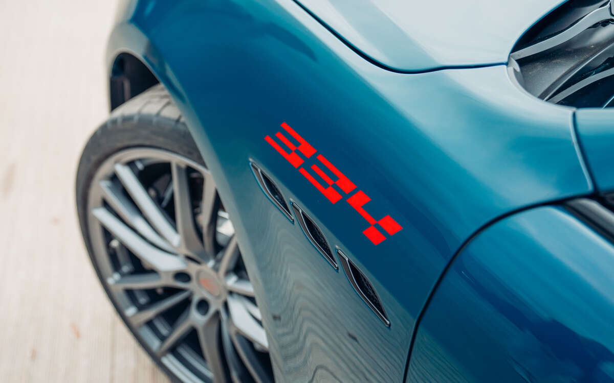 MASERATI Ghibli Trofeo 3.8 V8 - 334 ULTIMA 1of103 - Blu Persia FUORISERIE - 2.99% Leasing-image-17