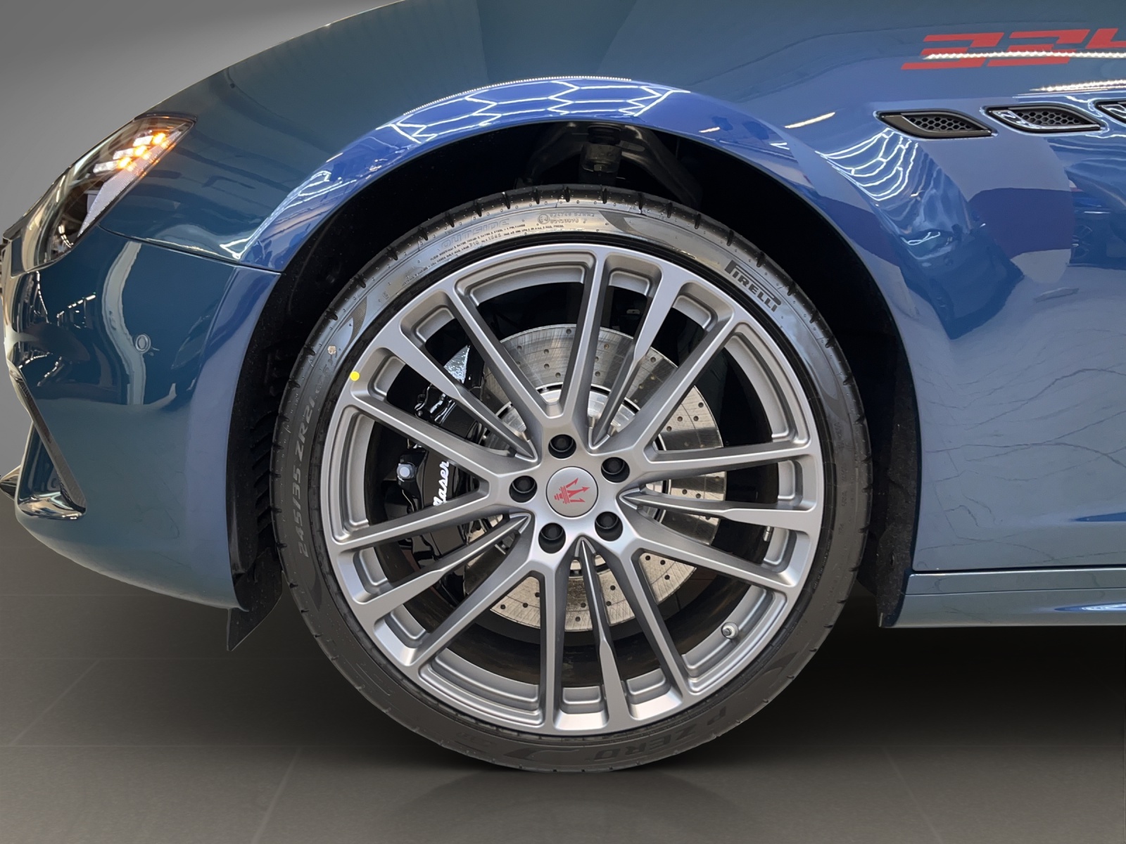 MASERATI Ghibli Trofeo 3.8 V8 - 334 ULTIMA 1of103 - Blu Persia FUORISERIE - 2.99% Leasing-image-26