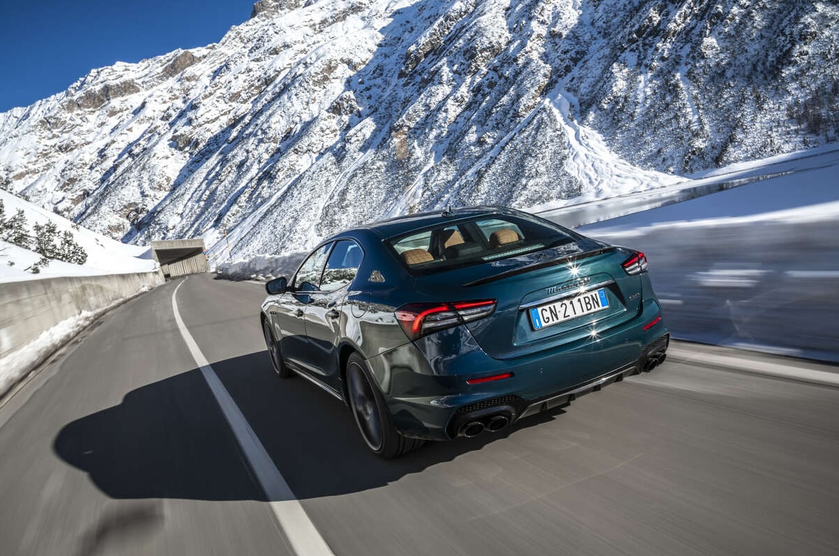 MASERATI Ghibli Trofeo 3.8 V8 - 334 ULTIMA 1of103 - Blu Persia FUORISERIE - 2.99% Leasing-image-14