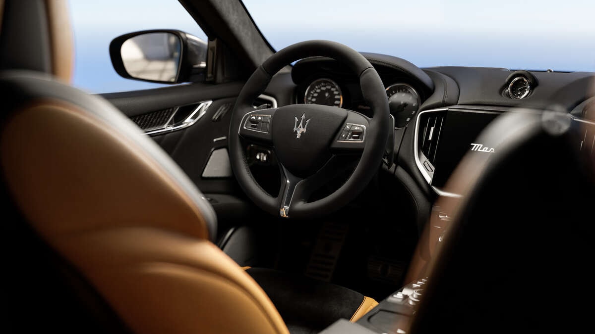 MASERATI Ghibli Trofeo 3.8 V8 - 334 ULTIMA 1of103 - Blu Persia FUORISERIE - 2.99% Leasing-image-19