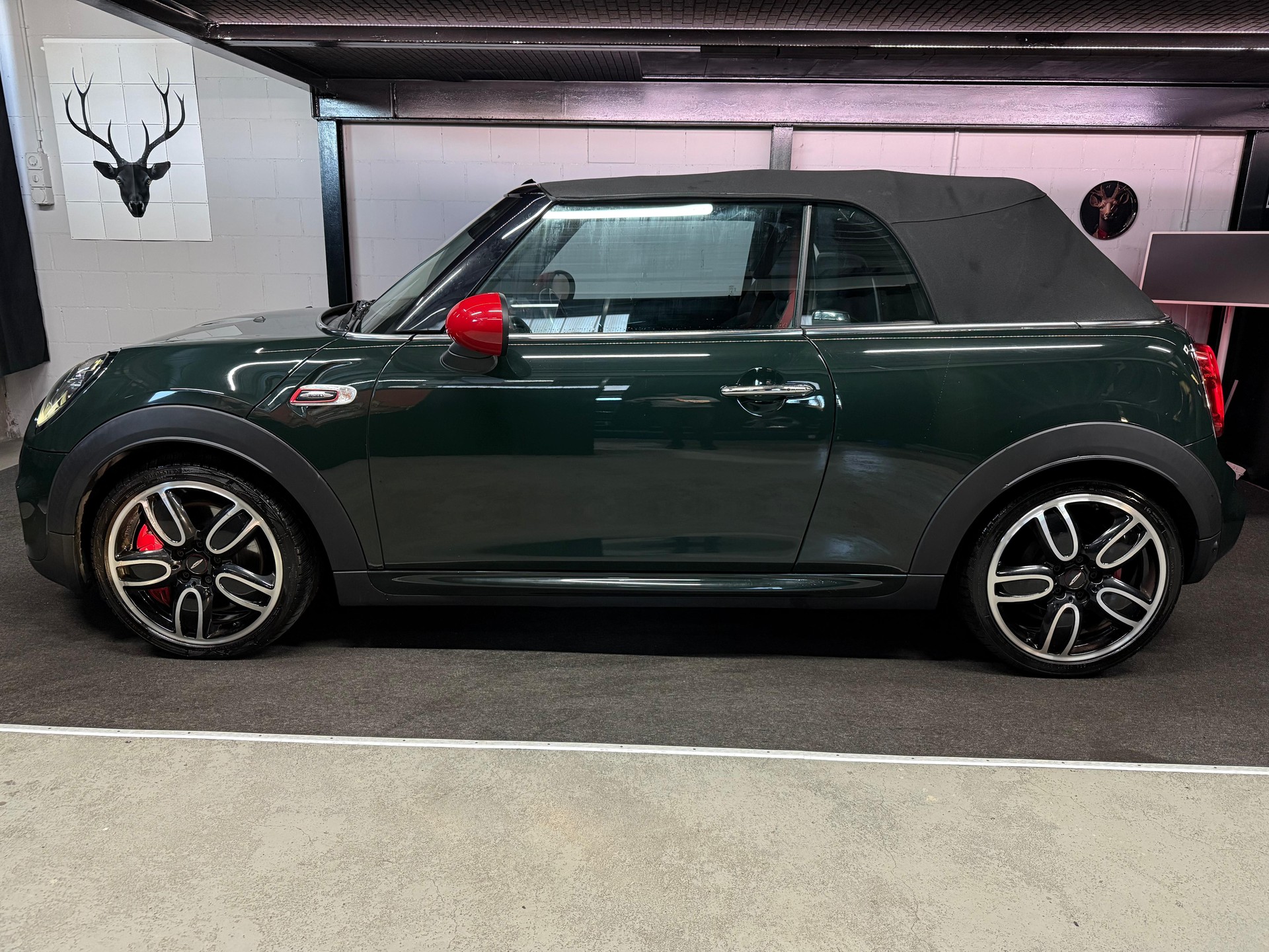 MINI Cooper John Cooper Works Cabriolet-image-13