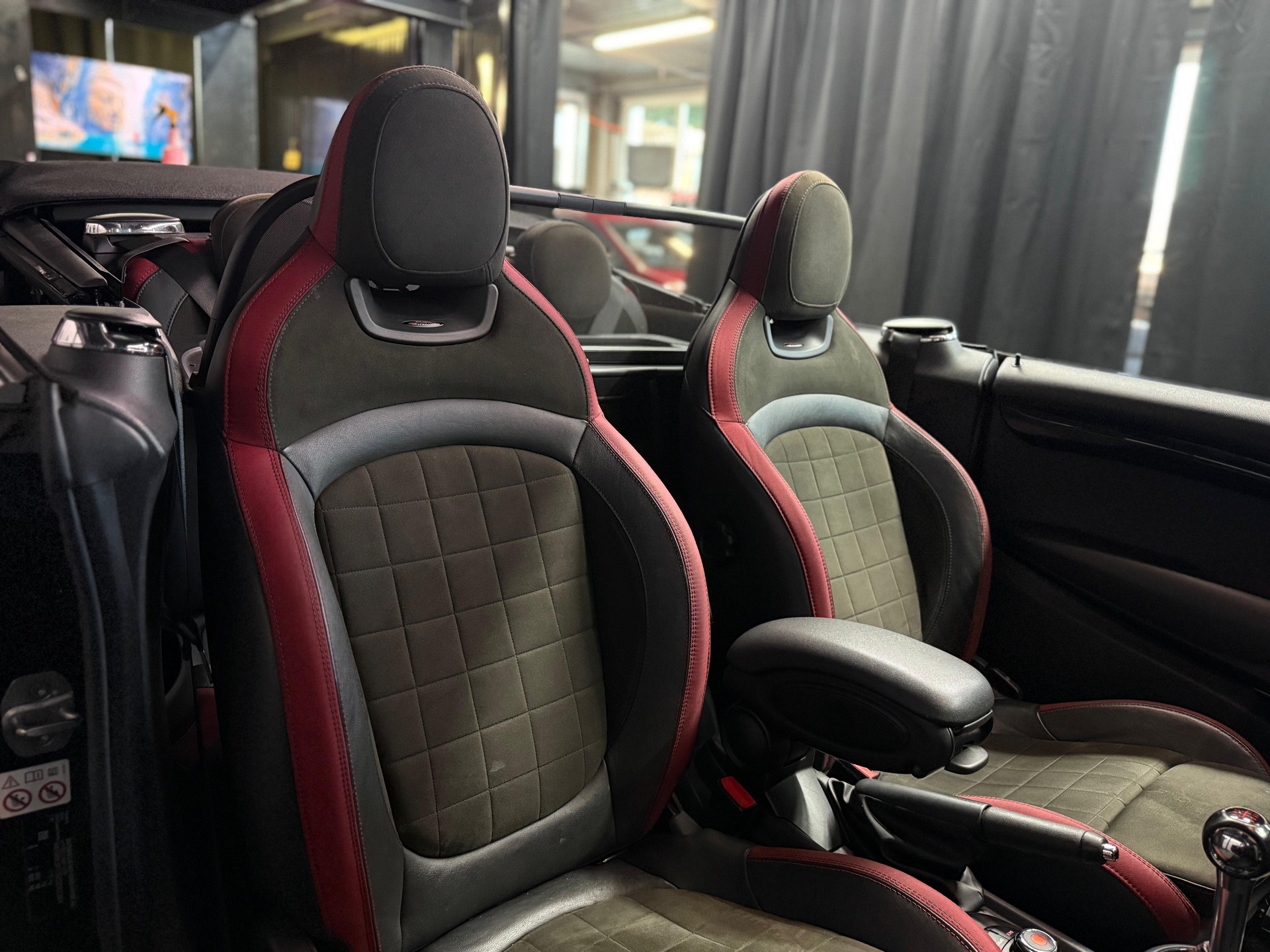 MINI Cooper John Cooper Works Cabriolet-image-2