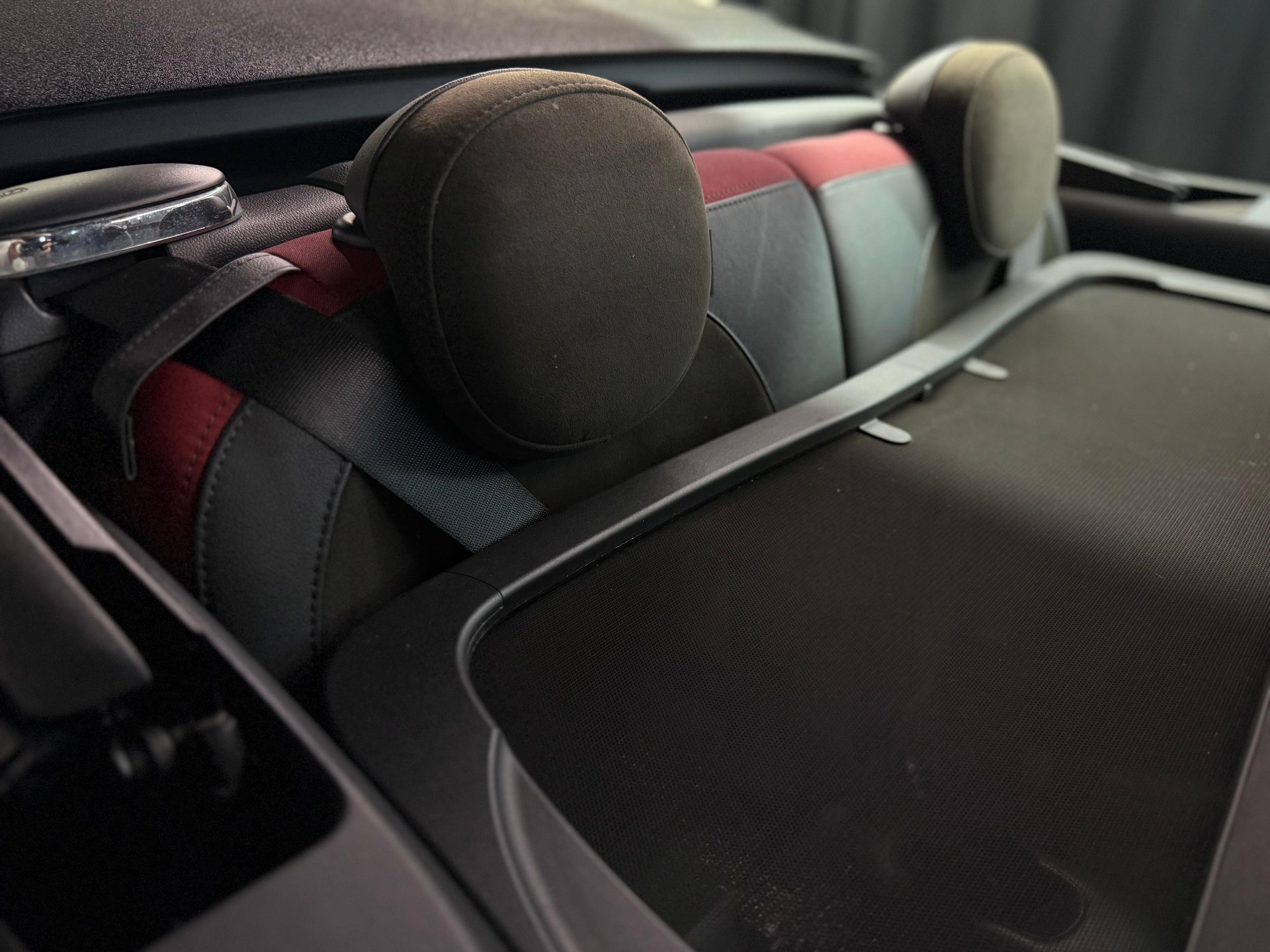MINI Cooper John Cooper Works Cabriolet-image-6