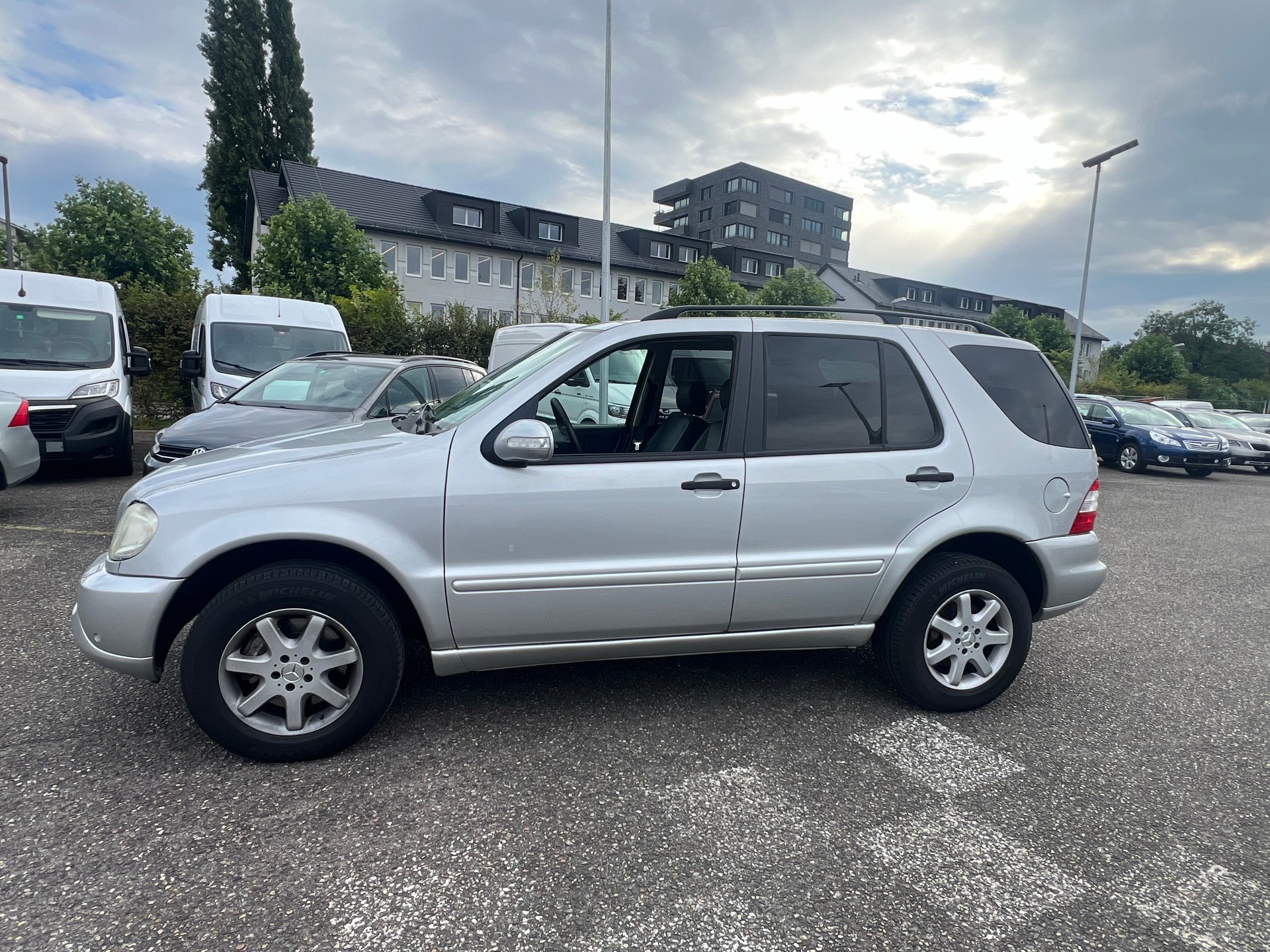 MERCEDES-BENZ ML 350 Automatic-image-1
