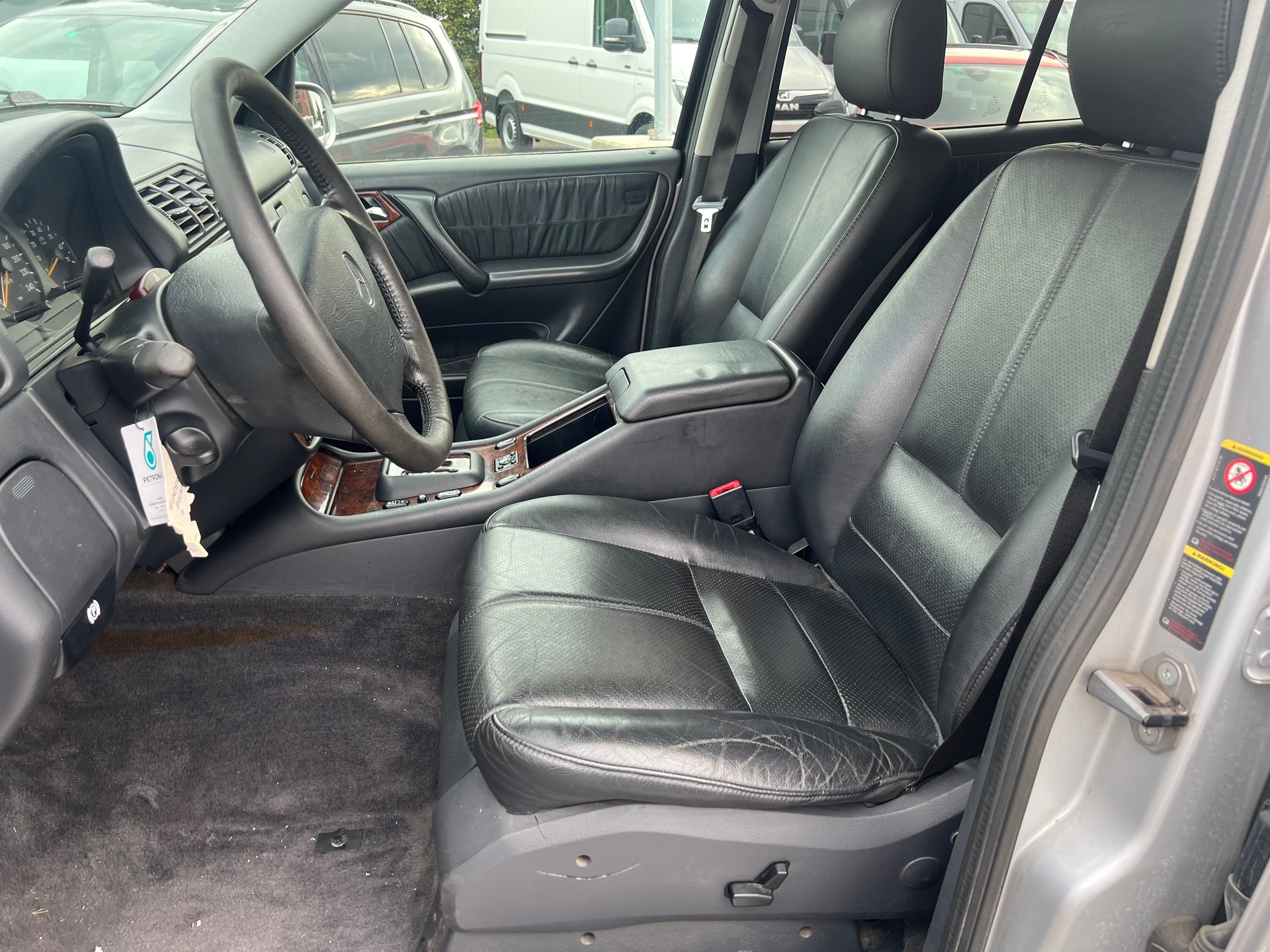 MERCEDES-BENZ ML 350 Automatic-image-6