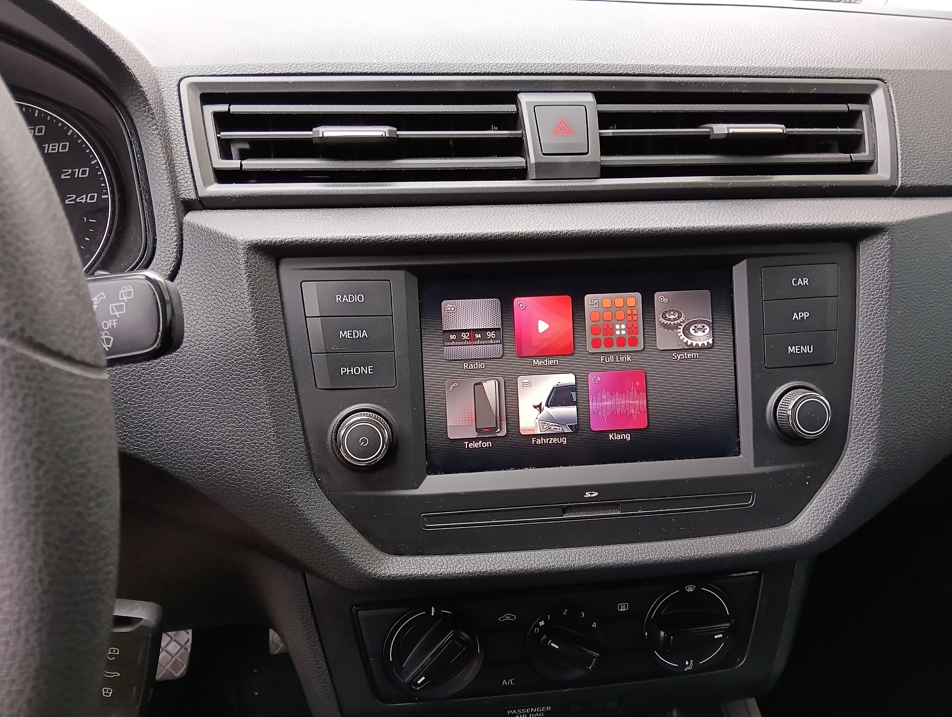SEAT Ibiza 1.0 EcoTSI Reference-image-6