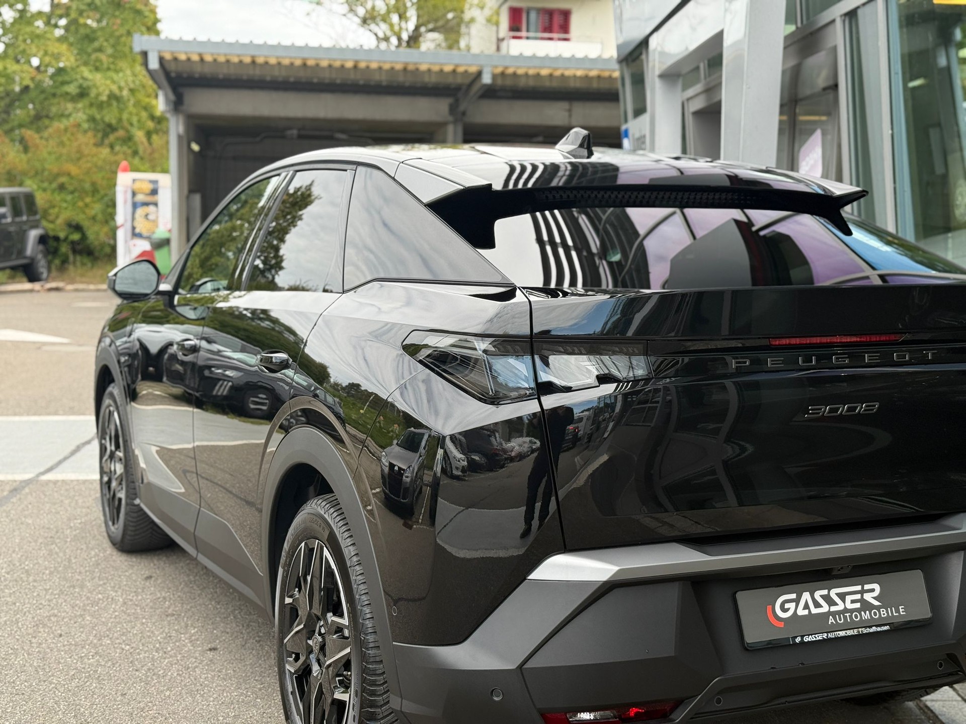 PEUGEOT 3008 145 e-DCS6 Hybrid GT-image-4