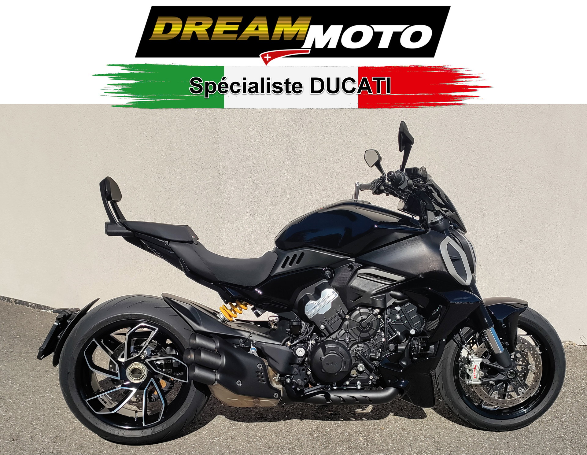 DUCATI Diavel V4