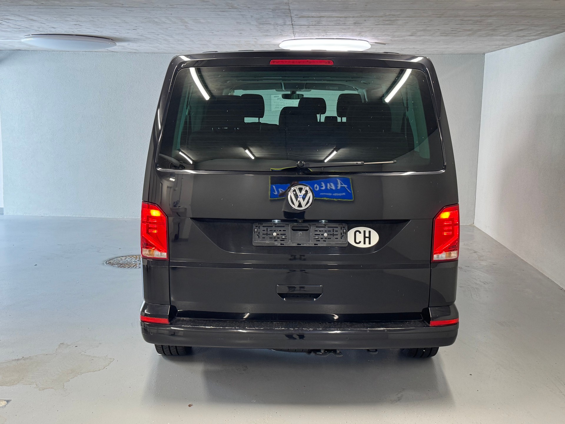 VW T6.1 2.0 TDI 4Motion DSG-image-4