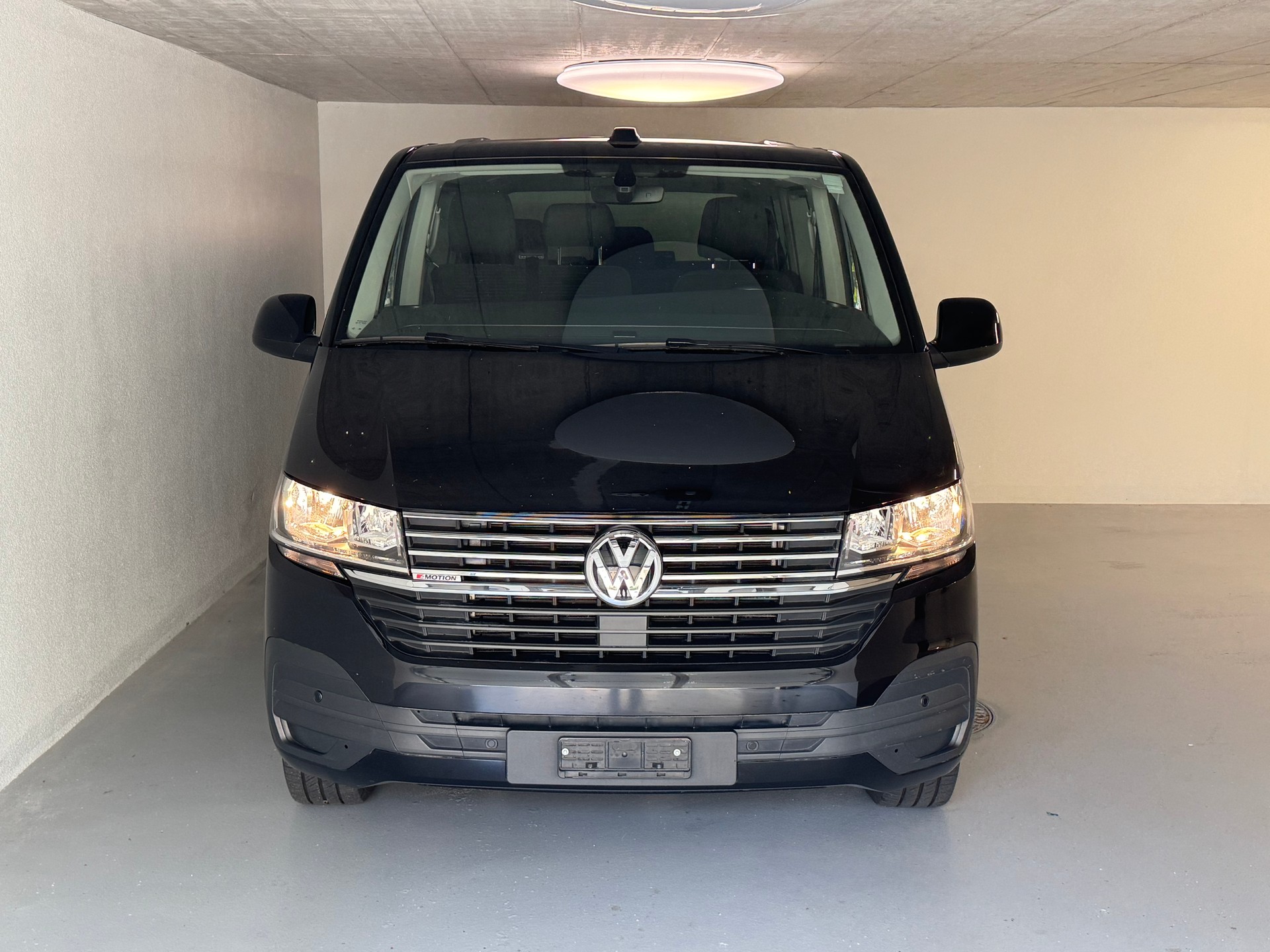 VW T6.1 2.0 TDI 4Motion DSG-image-1