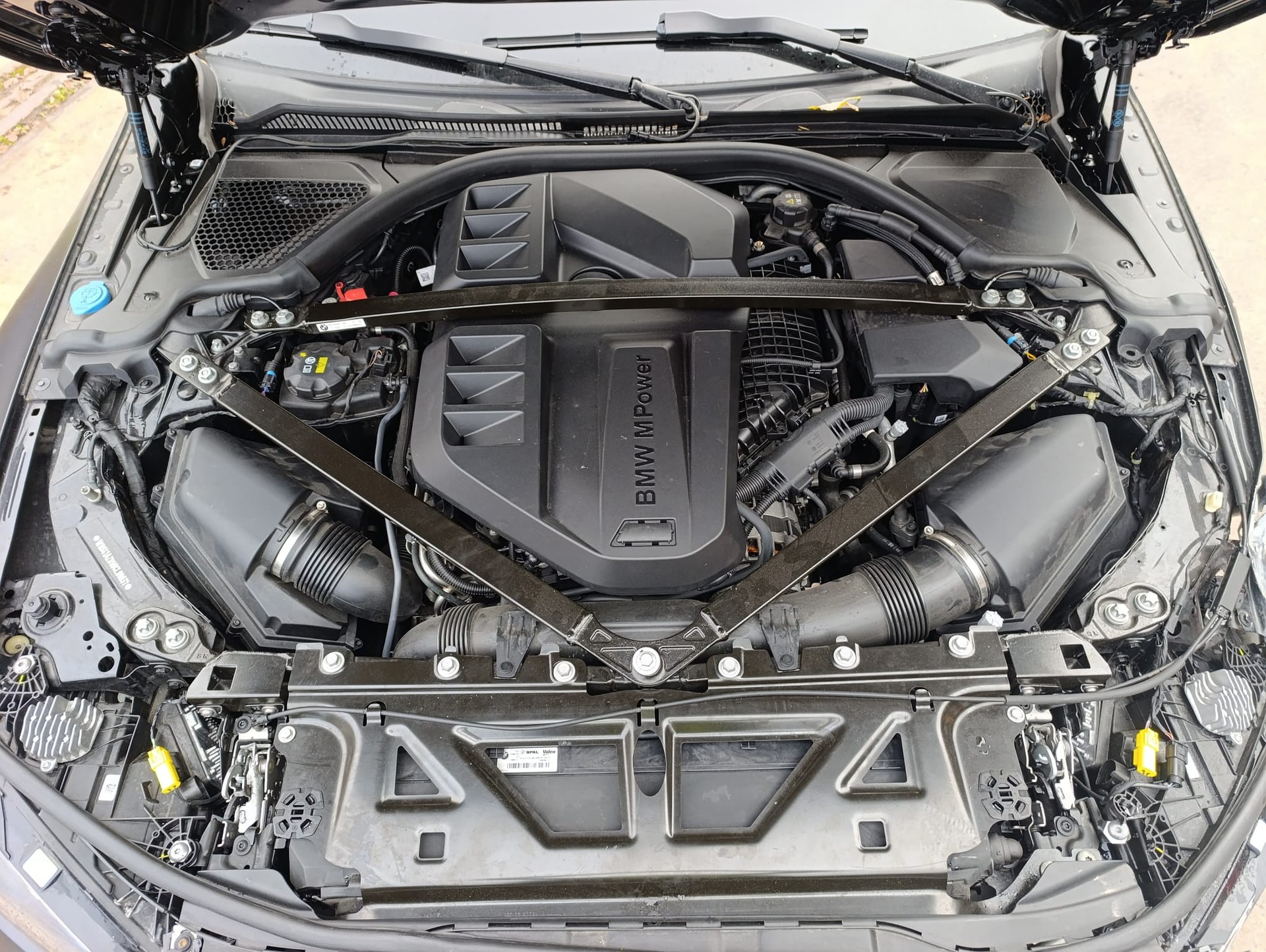 BMW M4 Coupé Competition M xDrive-image-8