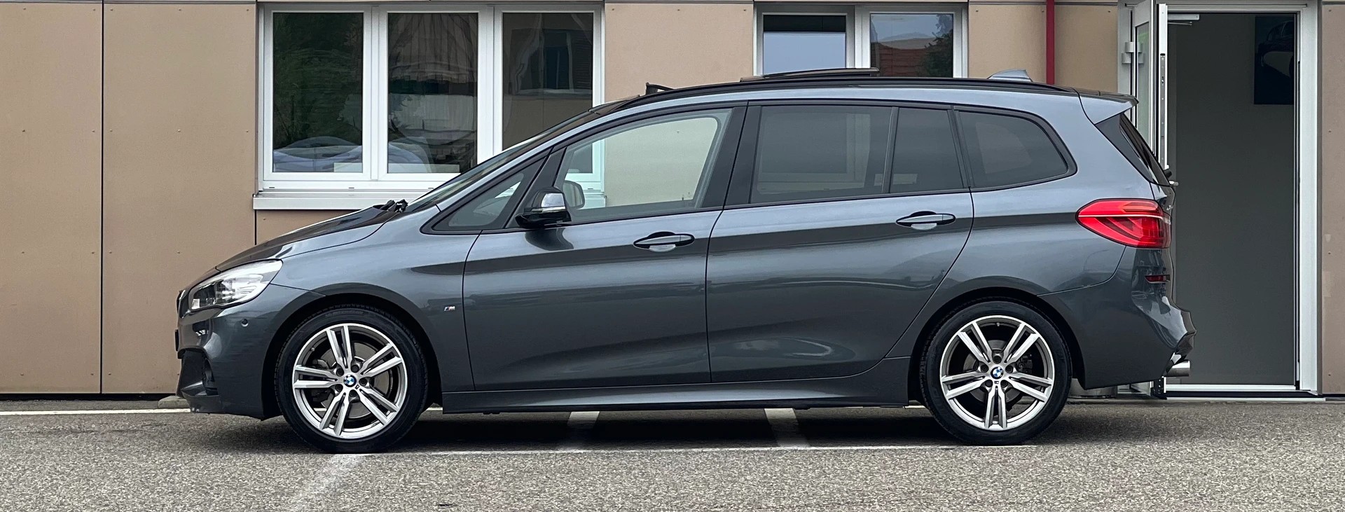 BMW 220d xDrive Gran Tourer M Sport Steptronic (CH)-image-7