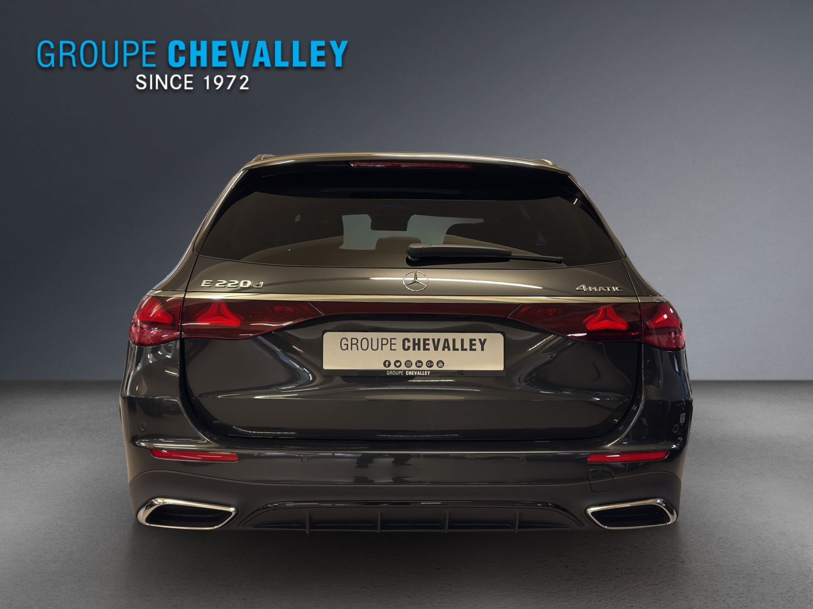 MERCEDES-BENZ E 220 d 4M Break-image-4