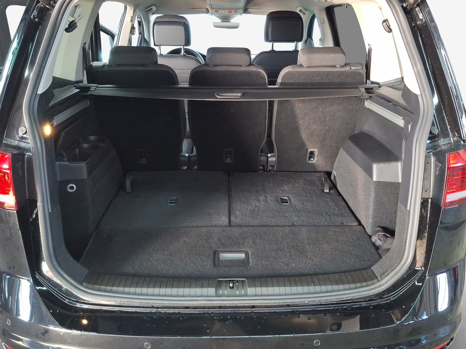 VW Touran 1.5 TSI EVO Highline United DSG-image-12