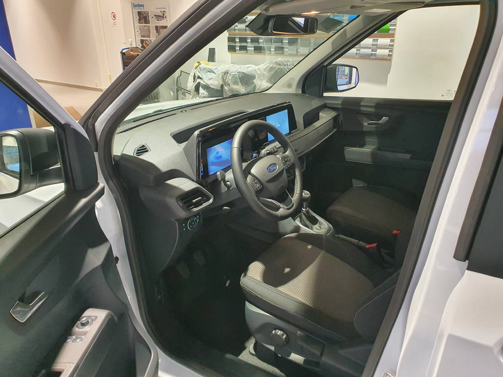 FORD TOURNEO COURIERier 1.0 EcoBoost Trend-image-8