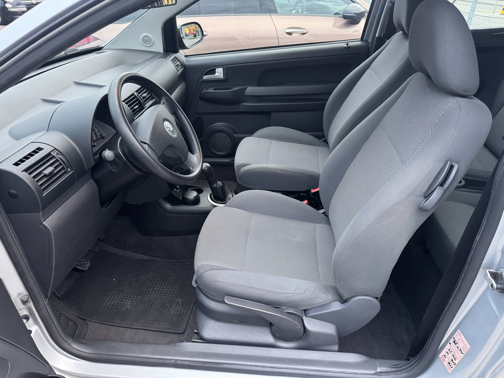 VW Fox 1.2 55-PS Klima-image-7