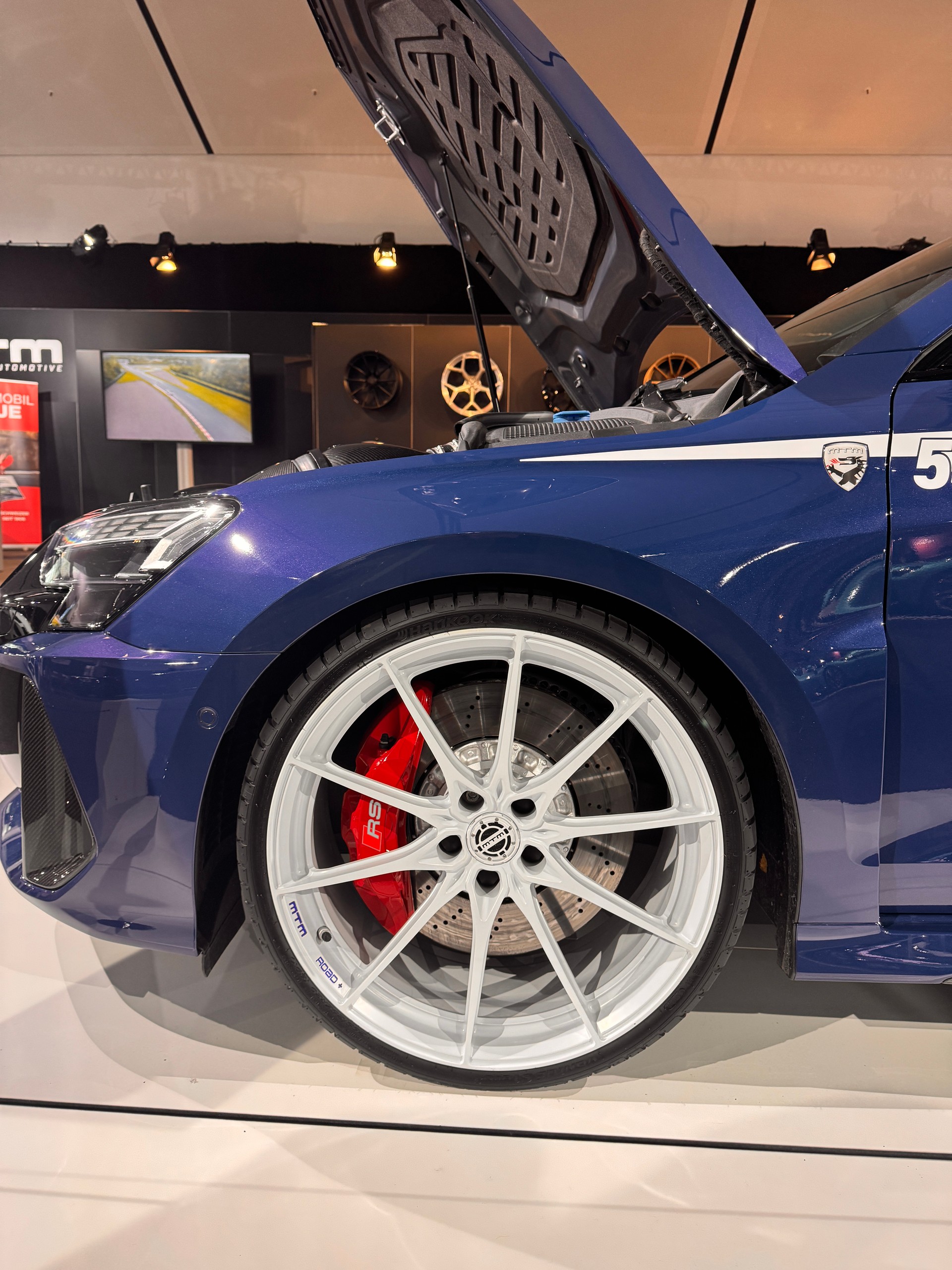 AUDI RS3 Limousine 2.5 TSI quattro S-tronic-image-4