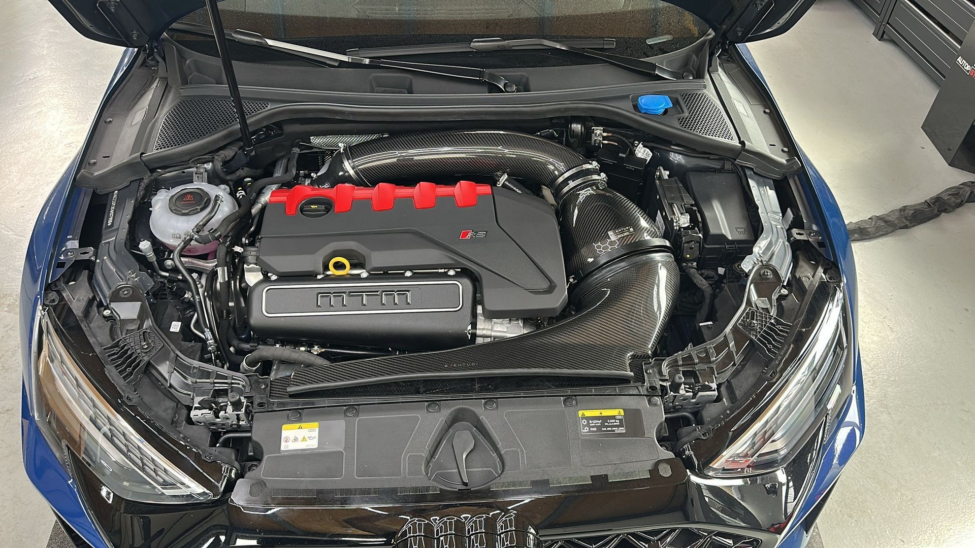 AUDI RS3 Limousine 2.5 TSI quattro S-tronic-image-8