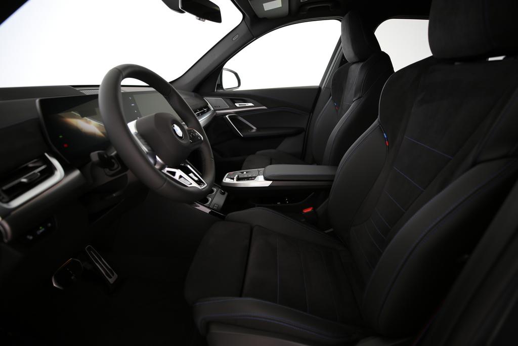 BMW X1 20i sDrive-image-1