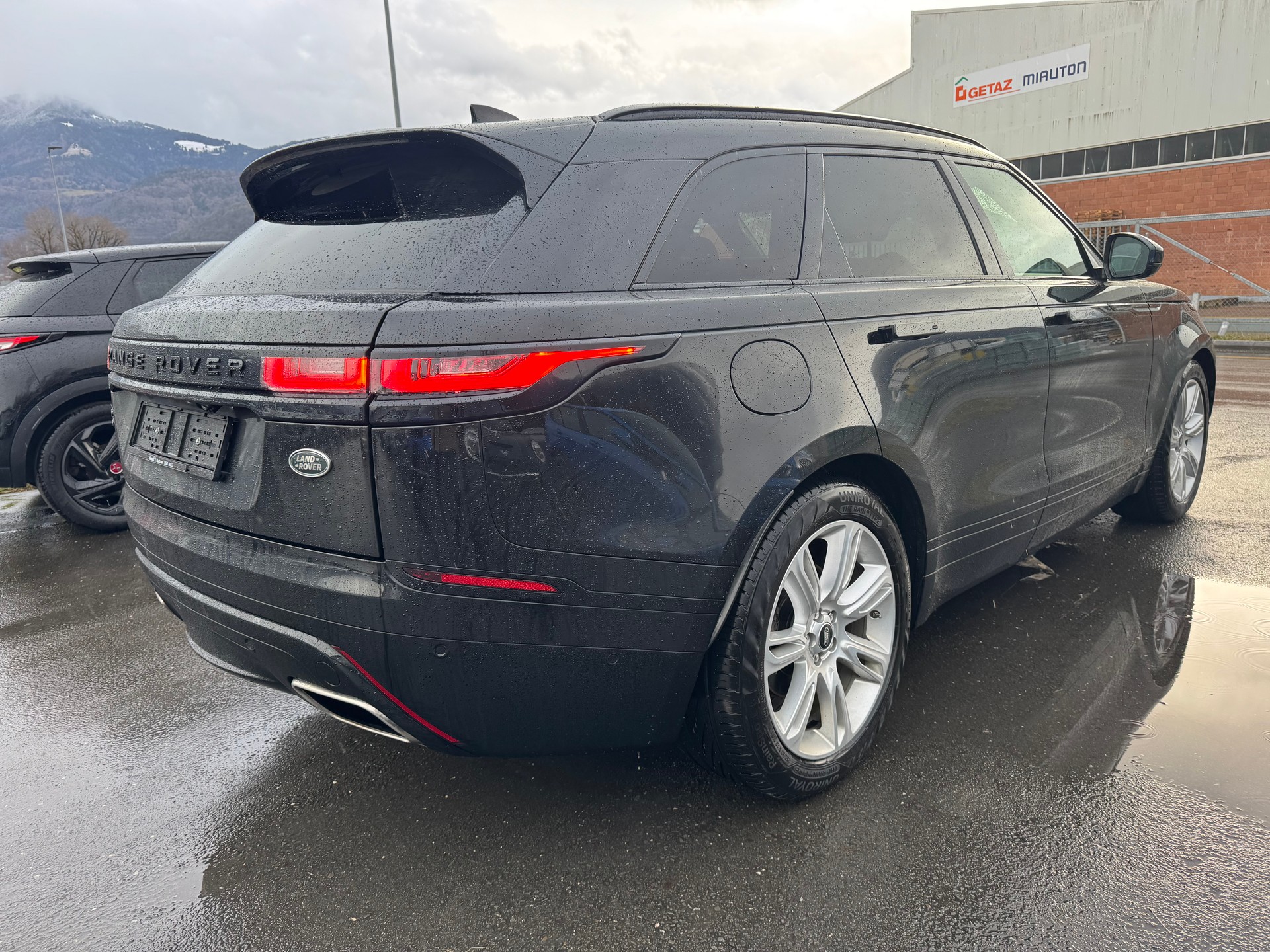 LAND ROVER Range Rover Velar R-Dynamic D 300 SE Automatic-image-3