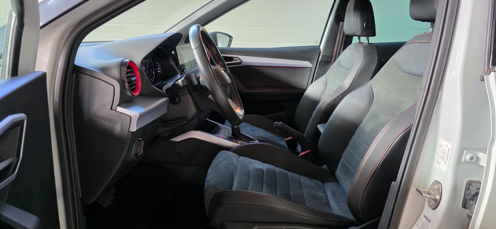 SEAT Arona 1.5 Eco TSI FR DSG *Frisch Ab MFK*-image-8