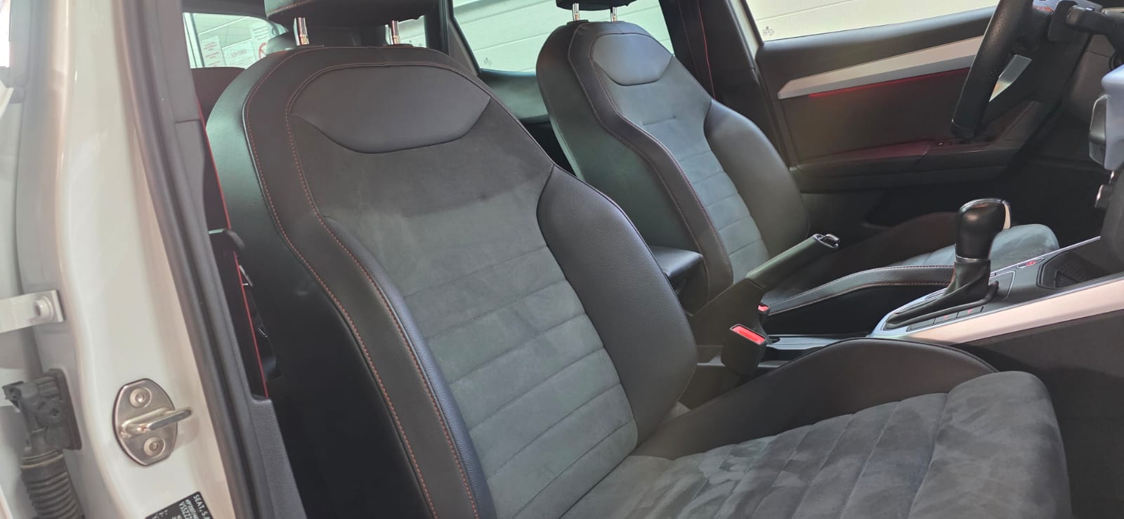 SEAT Arona 1.5 Eco TSI FR DSG *Frisch Ab MFK*-image-23
