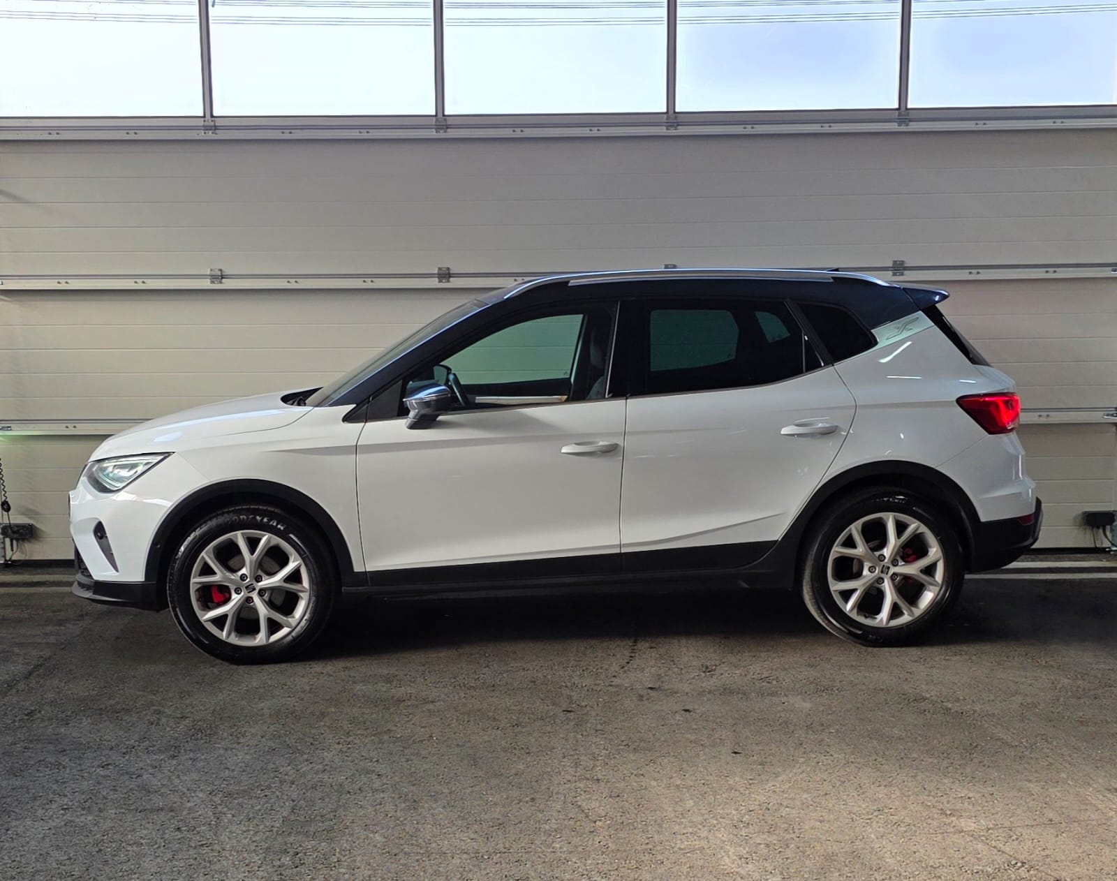 SEAT Arona 1.5 Eco TSI FR DSG *Frisch Ab MFK*-image-1