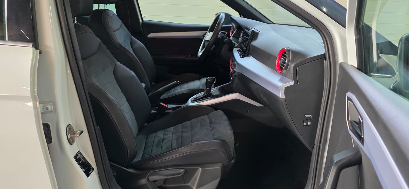 SEAT Arona 1.5 Eco TSI FR DSG *Frisch Ab MFK*-image-22