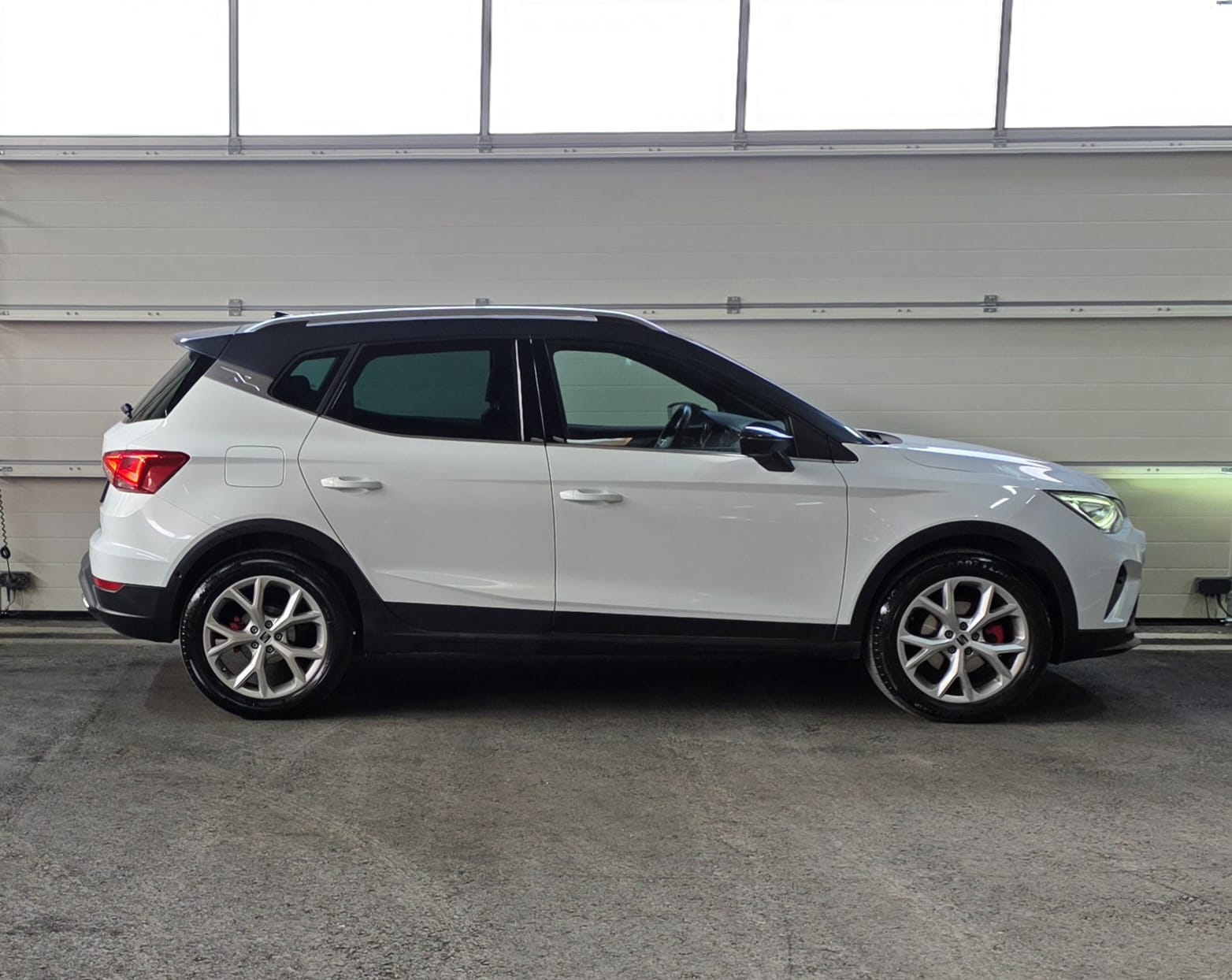 SEAT Arona 1.5 Eco TSI FR DSG *Frisch Ab MFK*-image-5