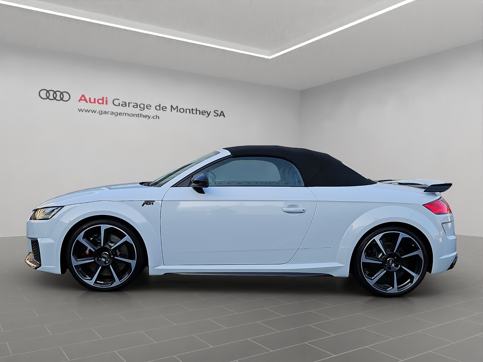 AUDI TT Roadster TTRS S-tronic-image-6
