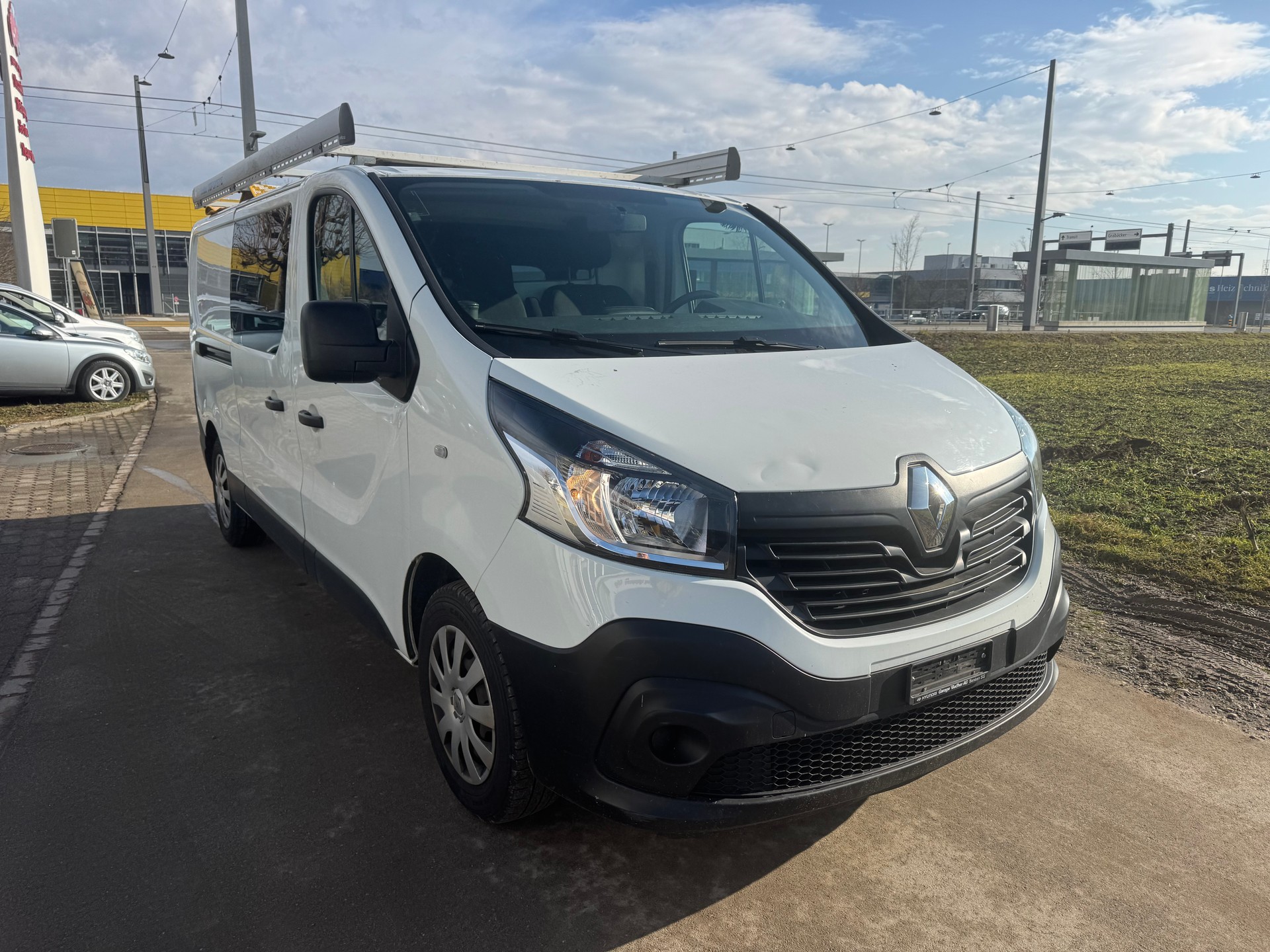 RENAULT Trafic 1.6 dCi 120 2.9t Business L2H1-image-2