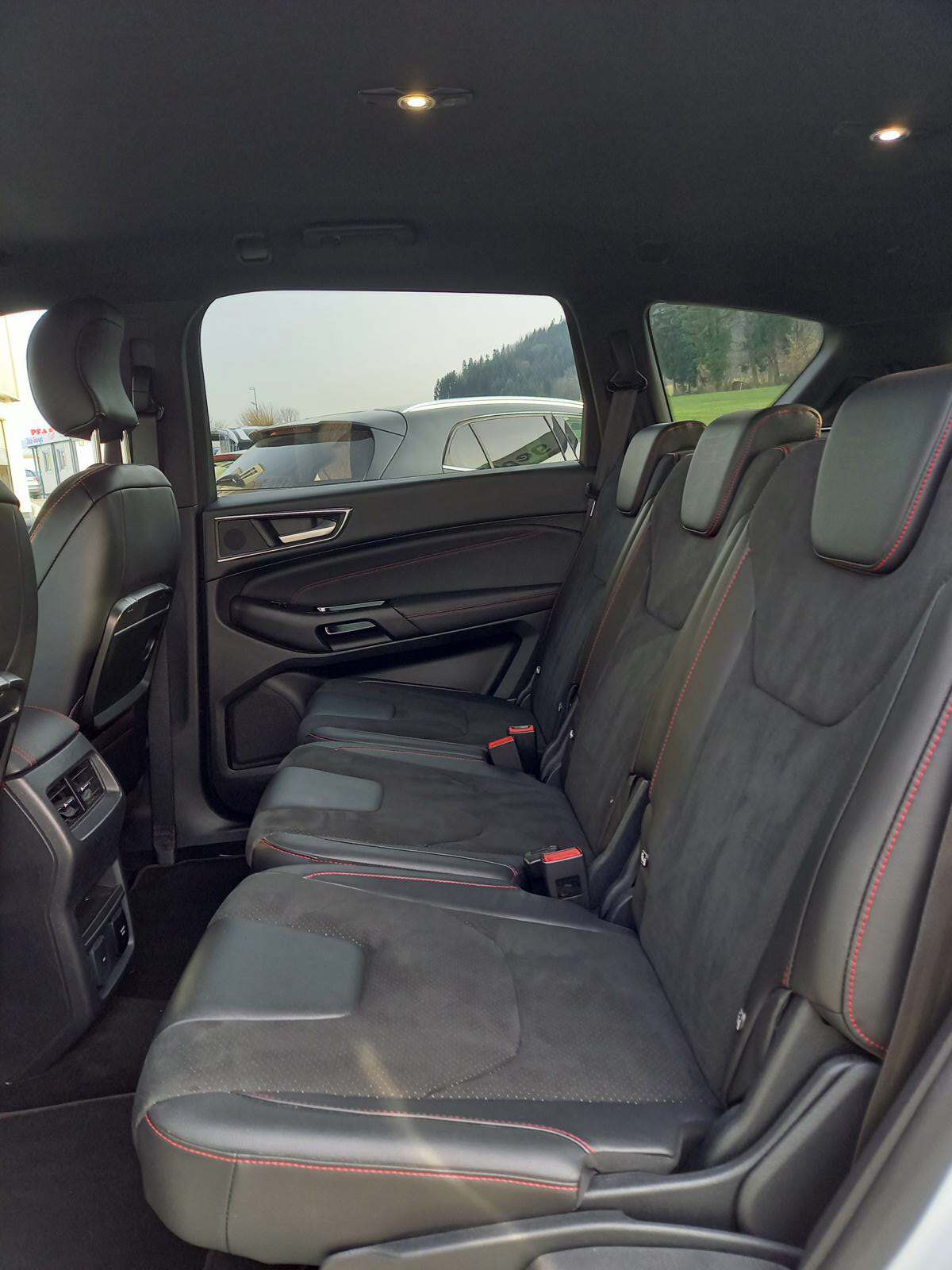 FORD S-Max 2.0 TDCi ST-Line AWD Automatic-image-13