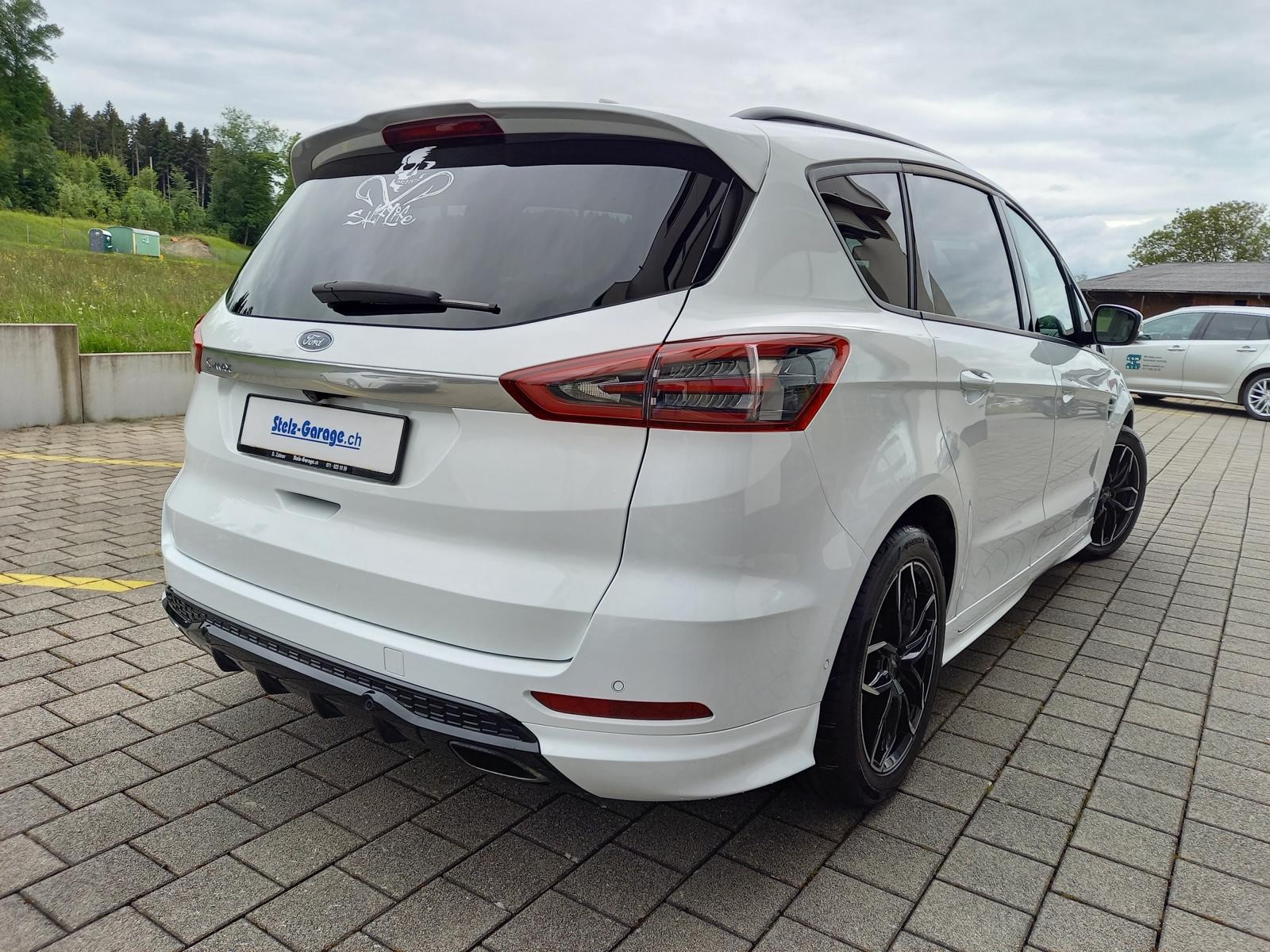 FORD S-Max 2.0 TDCi ST-Line AWD Automatic-image-1