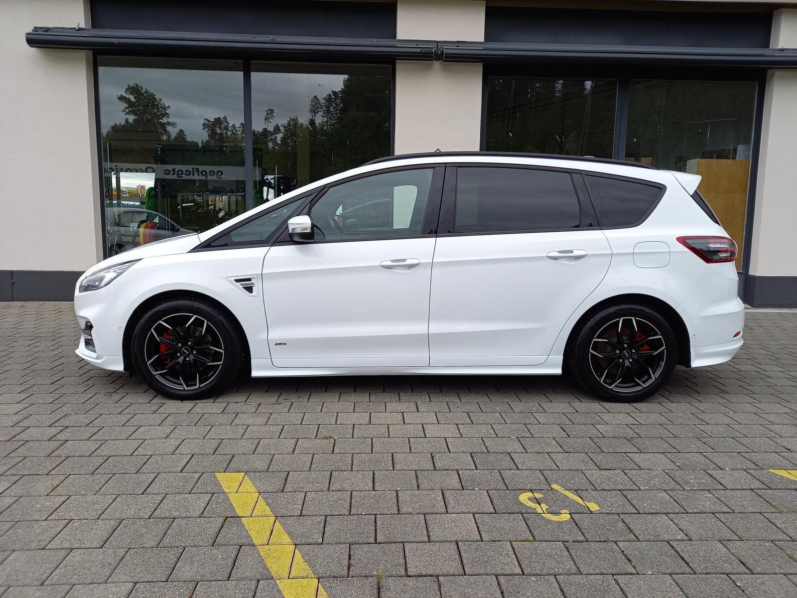 FORD S-Max 2.0 TDCi ST-Line AWD Automatic-image-2