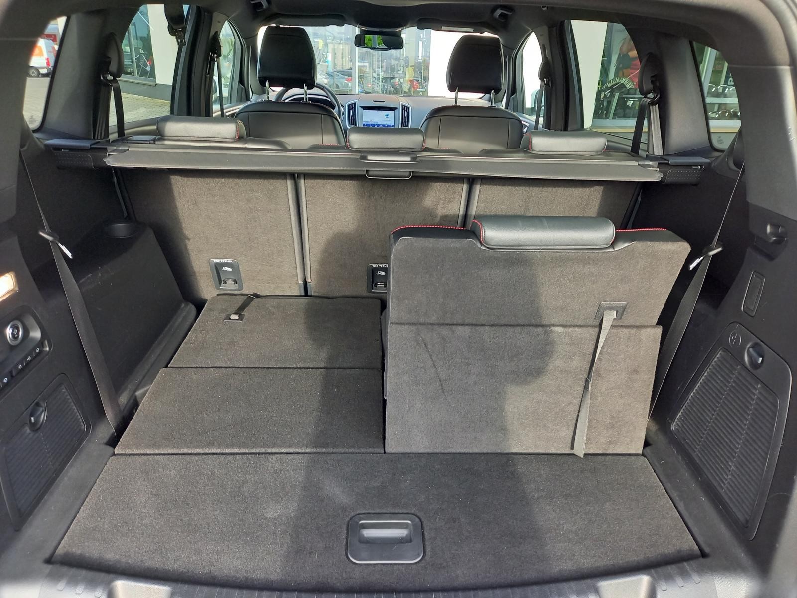 FORD S-Max 2.0 TDCi ST-Line AWD Automatic-image-15