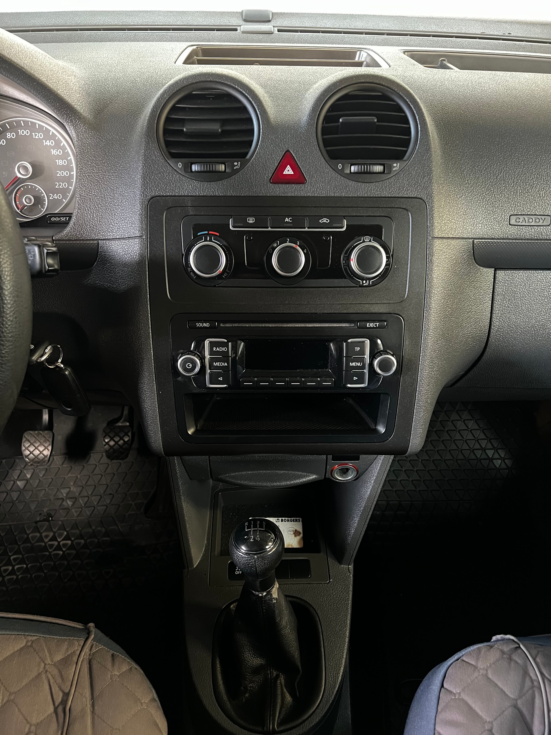 VW Caddy 2.0 EcoFuel-image-5